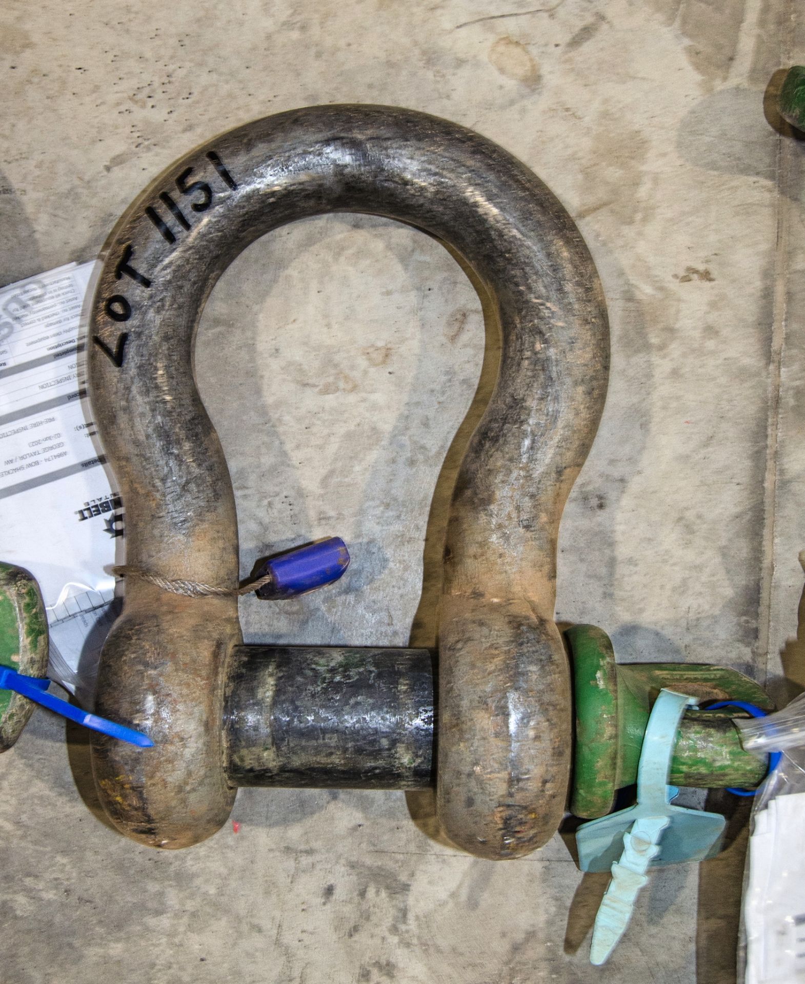 35 tonne bow shackle A824235