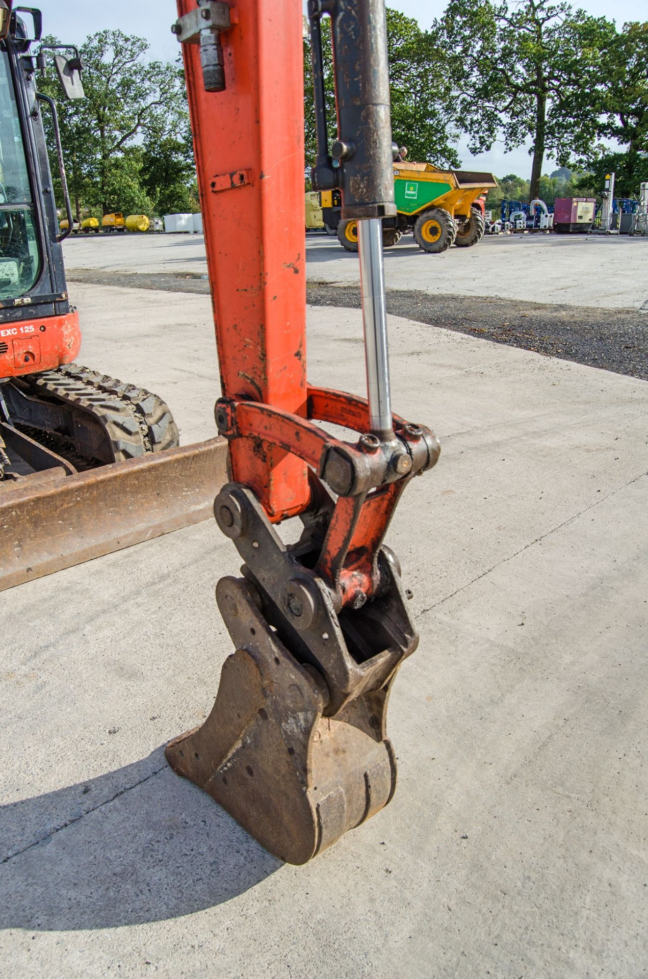 Kubota U48-4 5 tonne rubber tracked excavator Year: 2014 S/N: 051893 Recorded Hours: 3940 blade, - Image 17 of 25