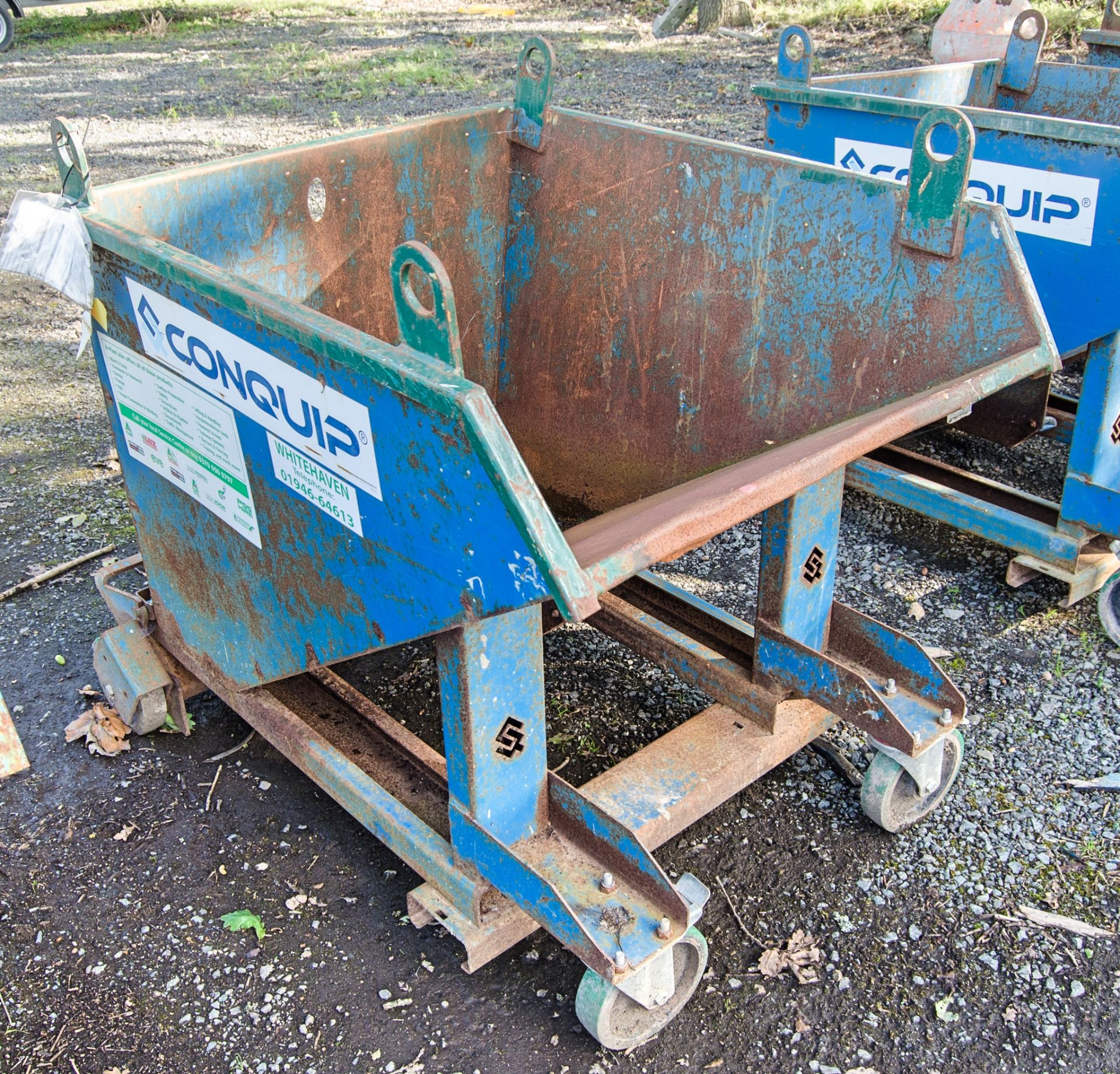 Conquip 1 tonne mobile tipping skip A955557