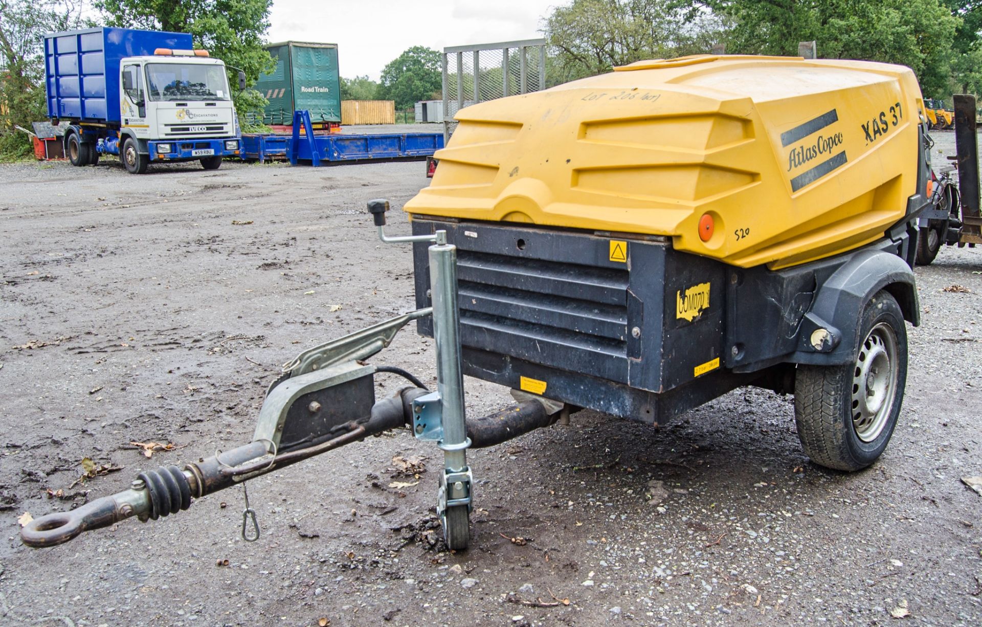 Atlas Copco XAS37 diesel driven fast tow mobile air compressor Year: 2006 S/N: 7342 Recorded