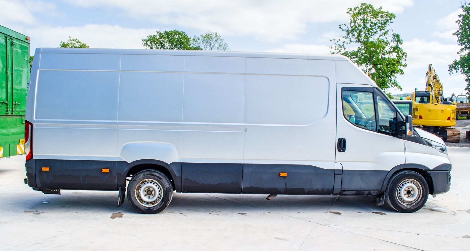 Iveco Daily 35S14V LWB High Roof Euro 6 Automatic panel van Registration Number: FN68 ESF Date of - Image 7 of 30