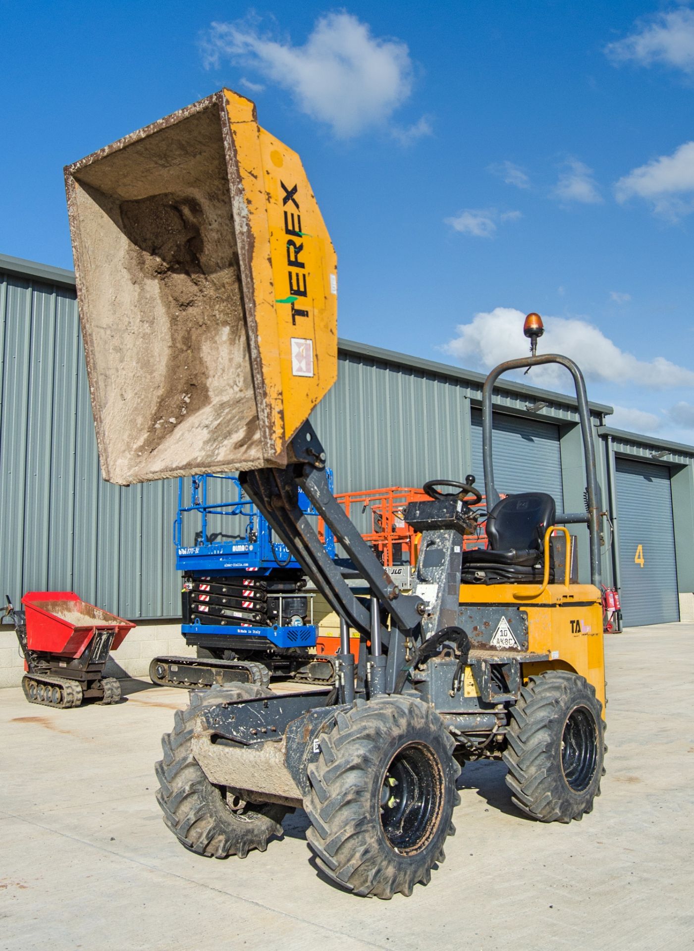 Terex TA1EH 1 tonne hi-tip dumper Year: 2014 S/N: EE9NY2095 Recorded Hours: 1424 A644704 - Image 9 of 22