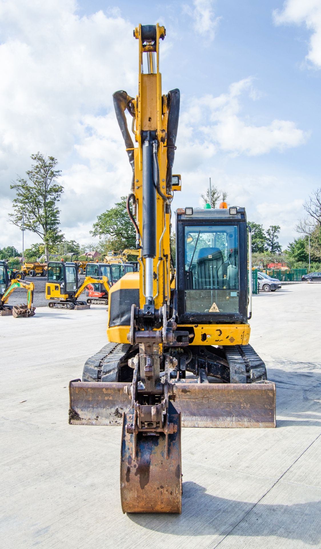 JCB 85 Z-1 Eco 8.5 tonne rubber tracked excavator Year: 2017 S/N: 2901056 Recorded Hours: 4174 - Image 5 of 25