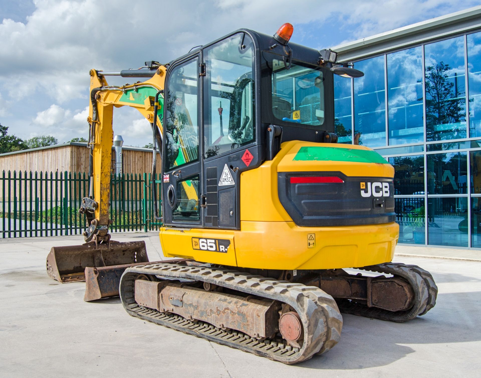 JCB 65 R-1 6.5 tonne rubber tracked excavator Year: 2015 S/N: 1914106 Recorded Hours: 176 (Suspect - Image 3 of 26