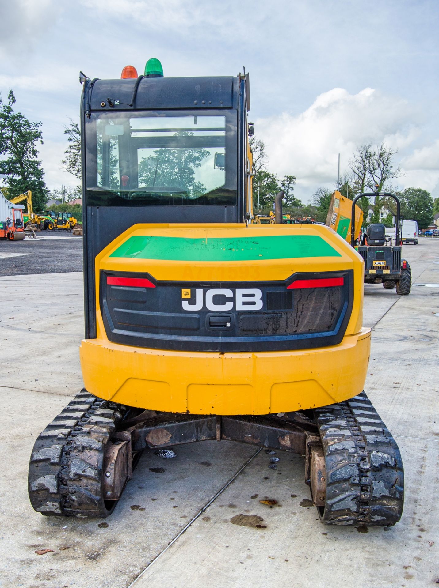 JCB 55 Z-1 5.5 tonne rubber tracked excavator Year: 2017 S/N: 19248 Recorded Hours: 2649 blade, - Image 6 of 26