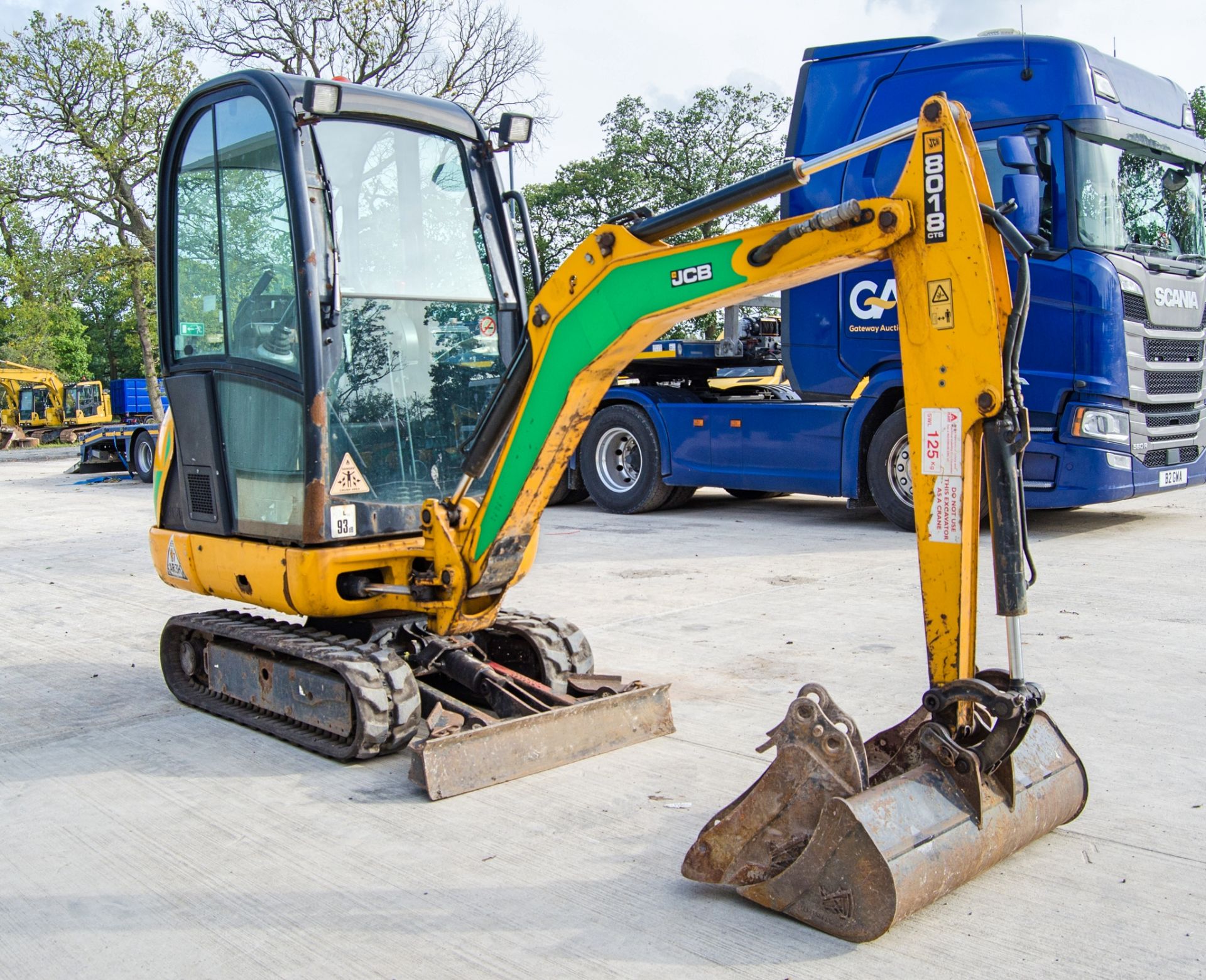 JCB 8018 CTS 1.5 tonne rubber tracked mini excavator Year: 2017 S/N: 2545488 Recorded Hours: 1284 - Image 2 of 26