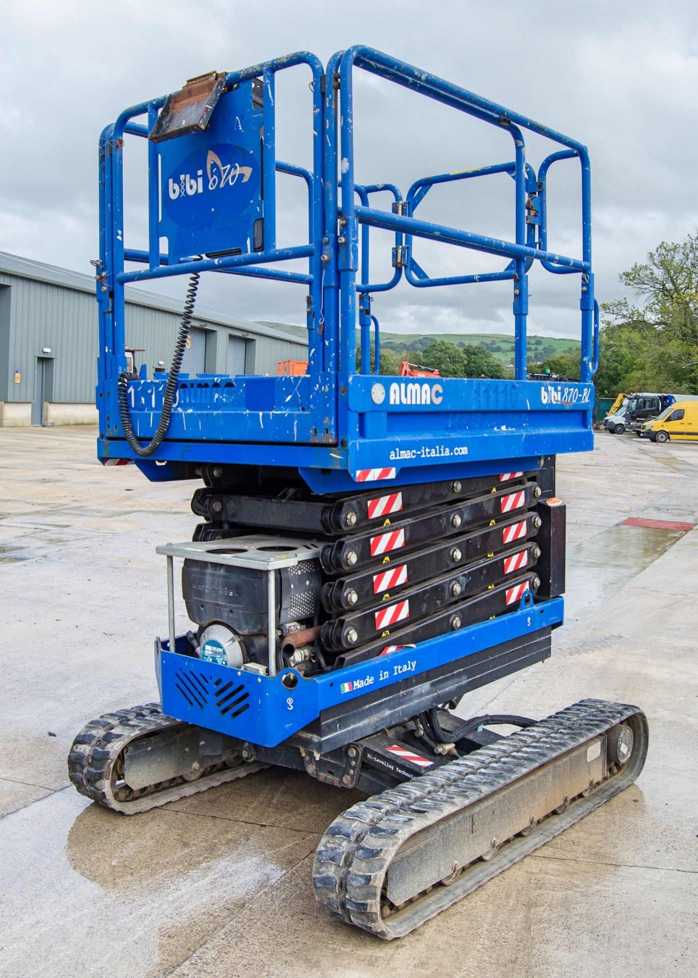 Almac Bibi 870-BL diesel driven rubber tracked scissor lift access platform Year: 2016 S/N: