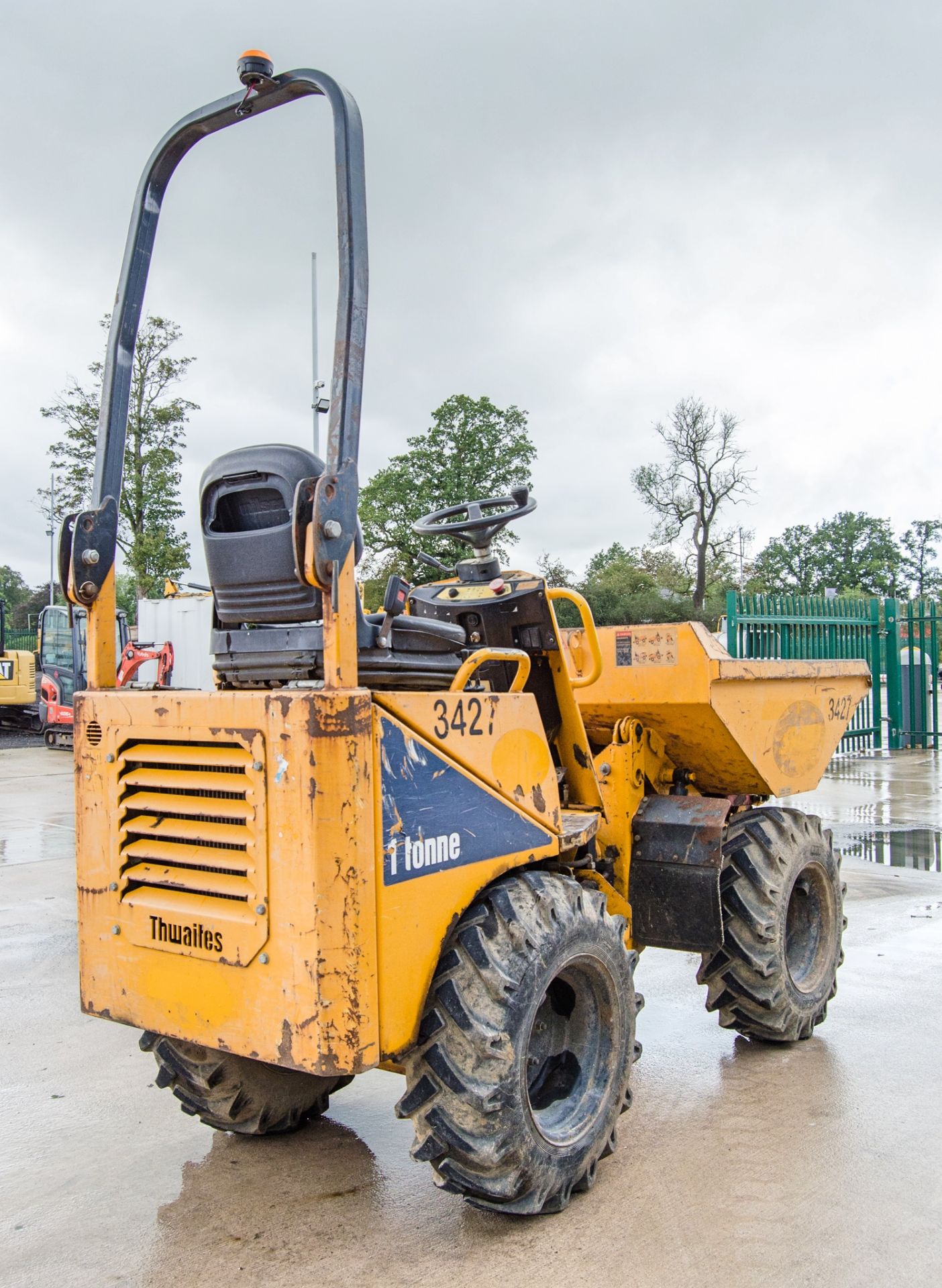 Thwaites 1 tonne hi-tip dumper Year: 2015 S/N: 7D0767 Recorded Hours: 2218 3427 - Image 3 of 22