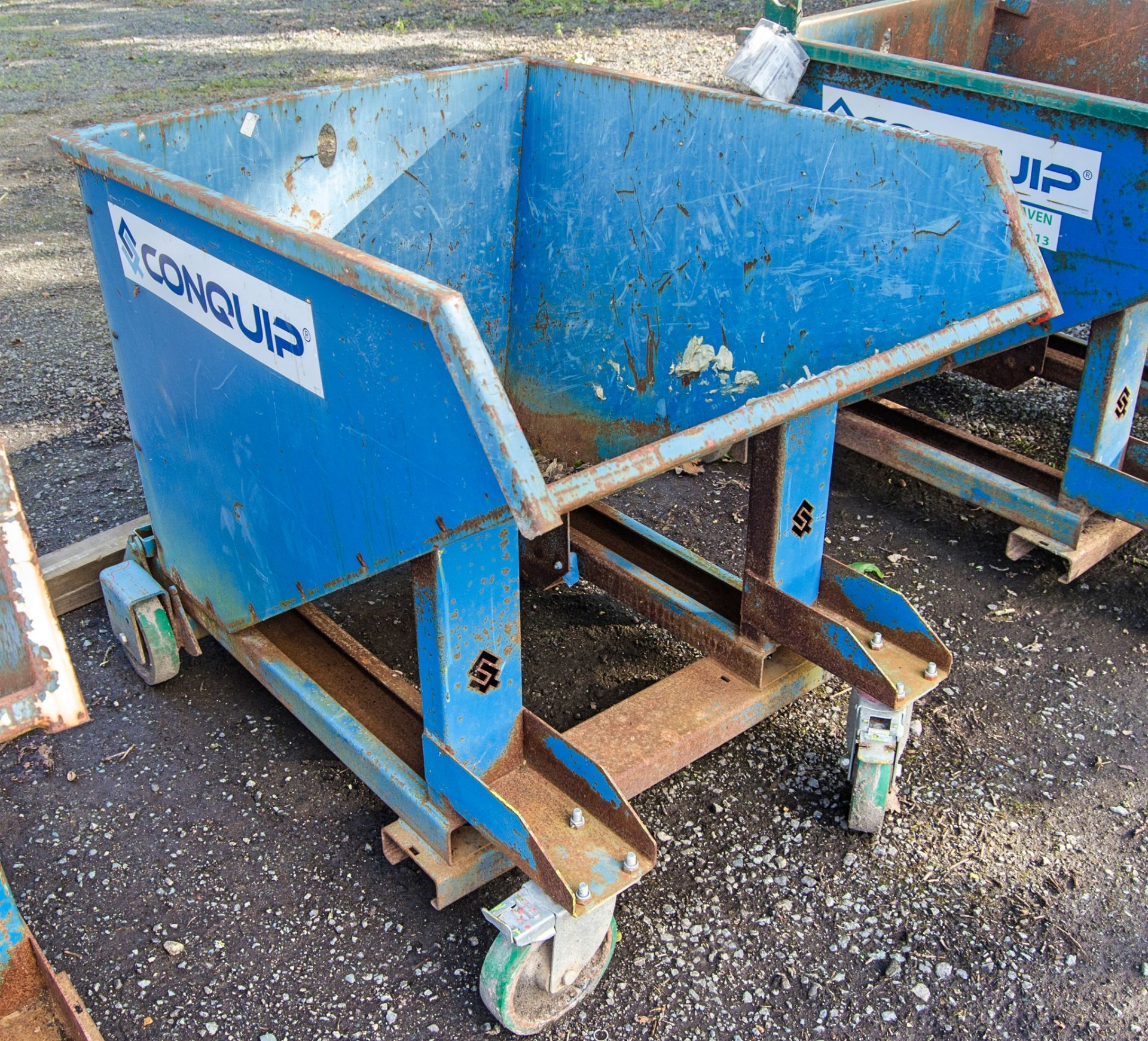 Conquip 1 tonne mobile tipping skip A1114179