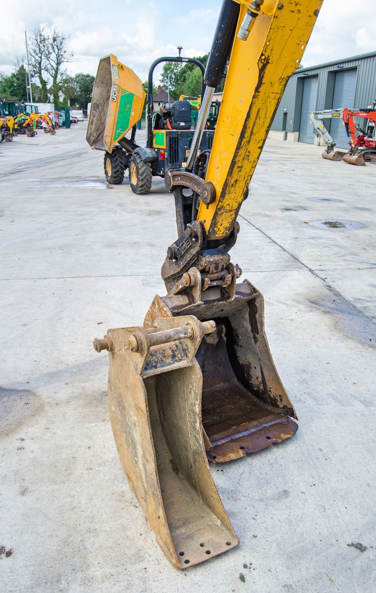 JCB 55 Z-1 5.5 tonne rubber tracked excavator Year: 2017 S/N: 19248 Recorded Hours: 2649 blade, - Image 14 of 26