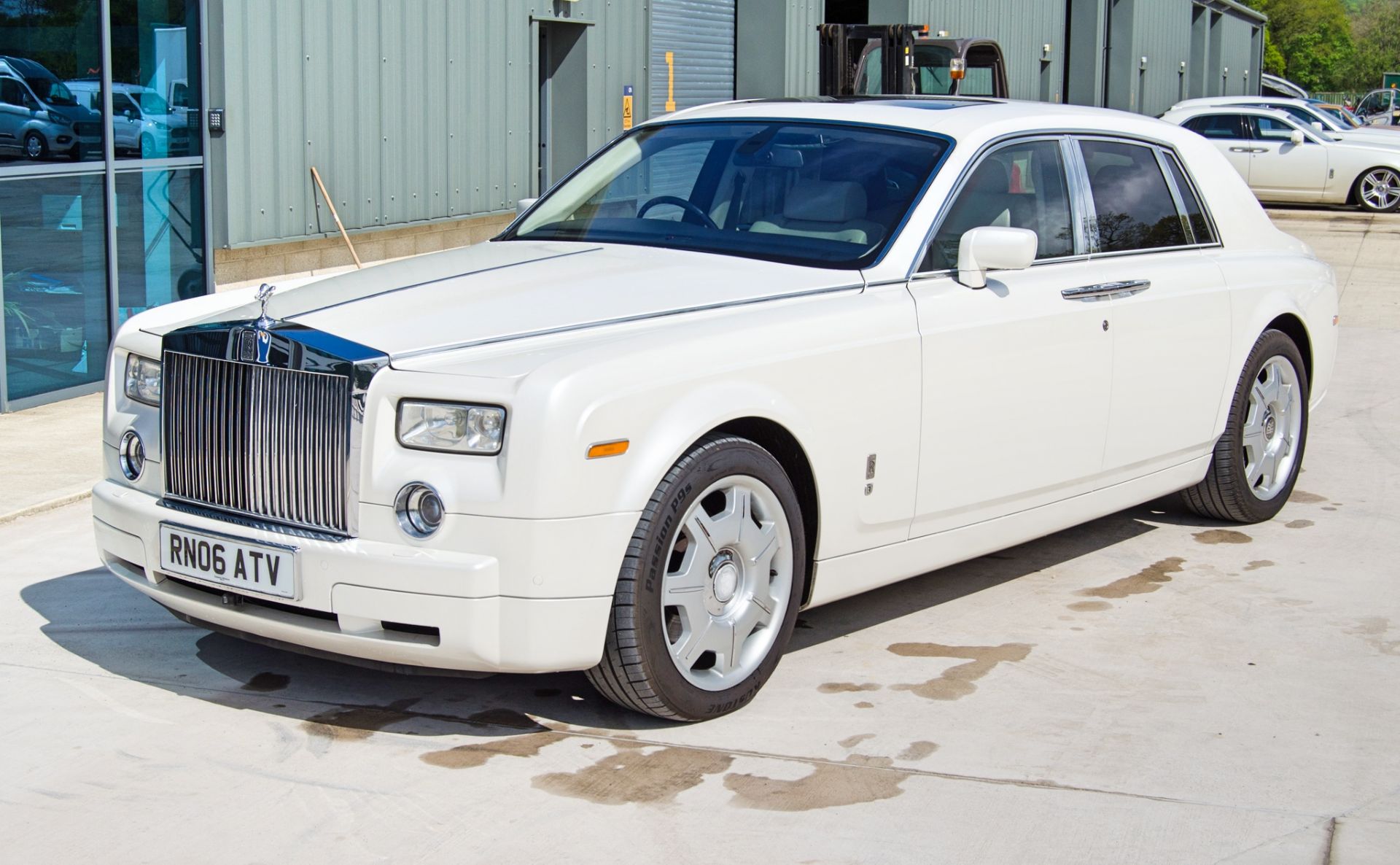 Rolls Royce Phantom 6749cc V12 Auto 4 door saloon car Registration Number: RN06 ATV Date of