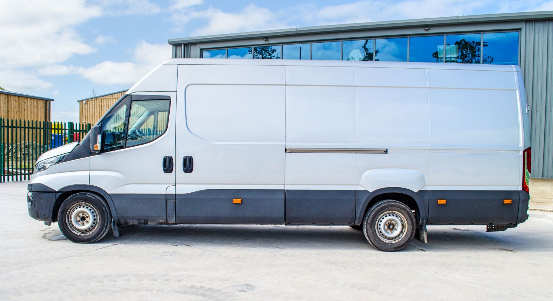 Iveco Daily 35S14V LWB High Roof Euro 6 Automatic panel van Registration Number: FN68 ESF Date of - Image 8 of 30