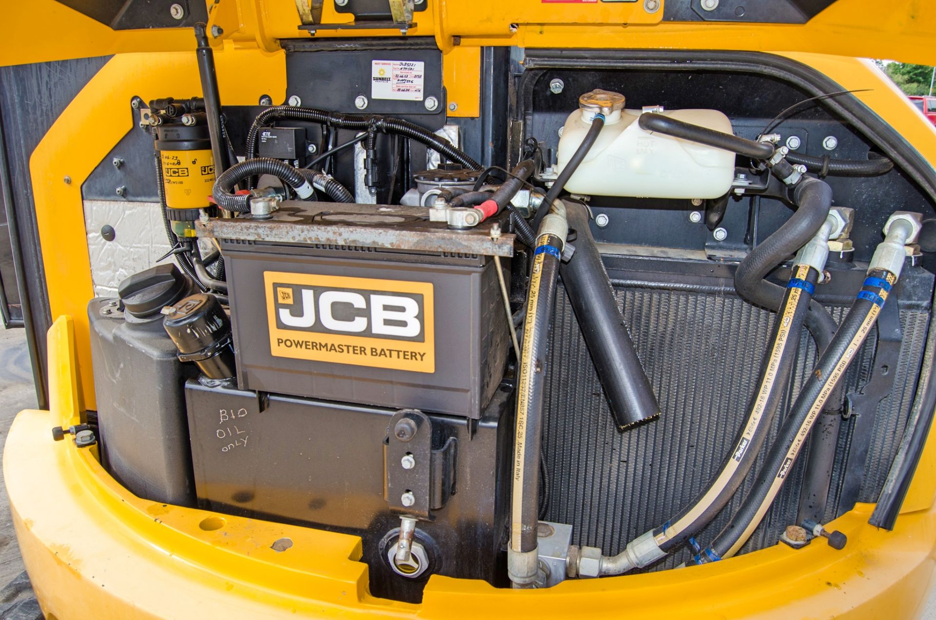 JCB 55 Z-1 5.5 tonne rubber tracked excavator Year: 2017 S/N: 1924905 Recorded Hours: 2645 blade, - Image 23 of 26