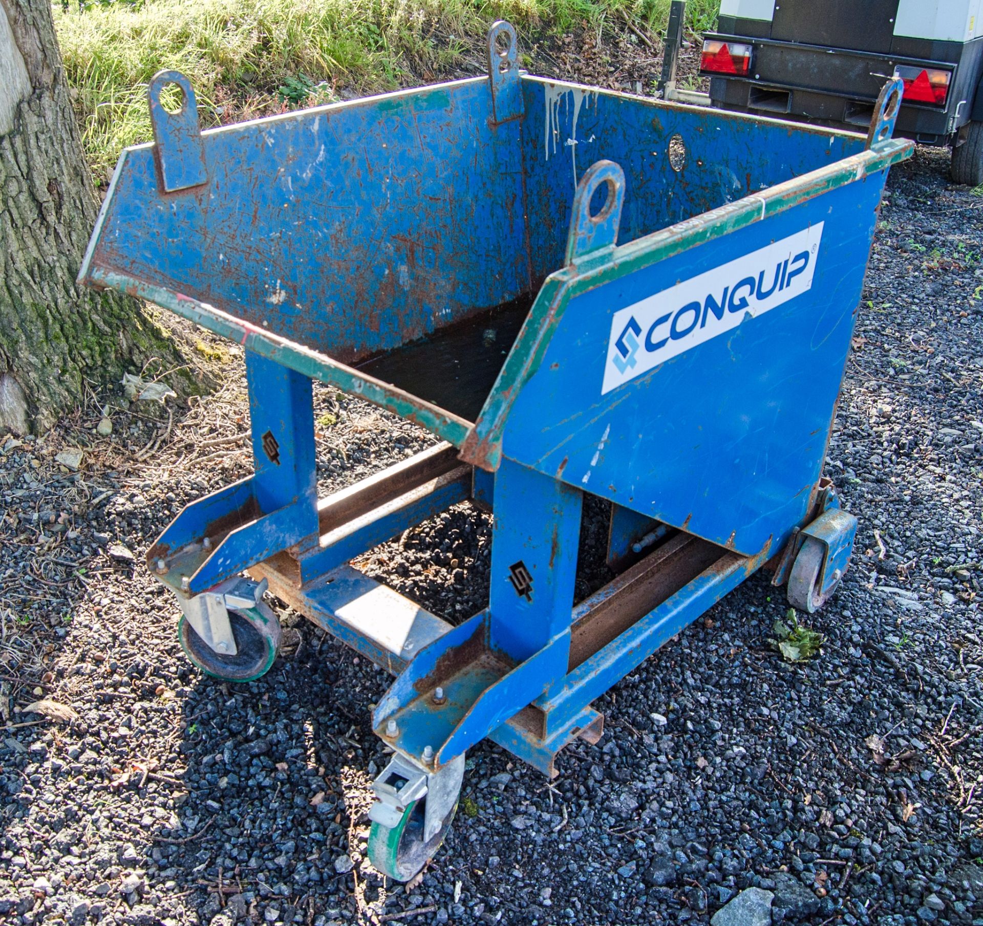 Conquip 1 tonne mobile tipping skip A955553