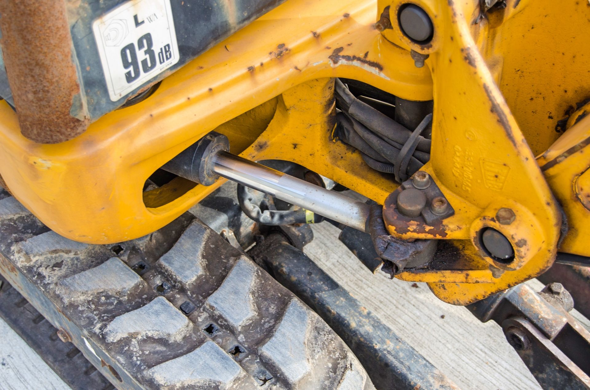 JCB 8018 CTS 1.5 tonne rubber tracked mini excavator Year: 2017 S/N: 2545488 Recorded Hours: 1284 - Image 18 of 26