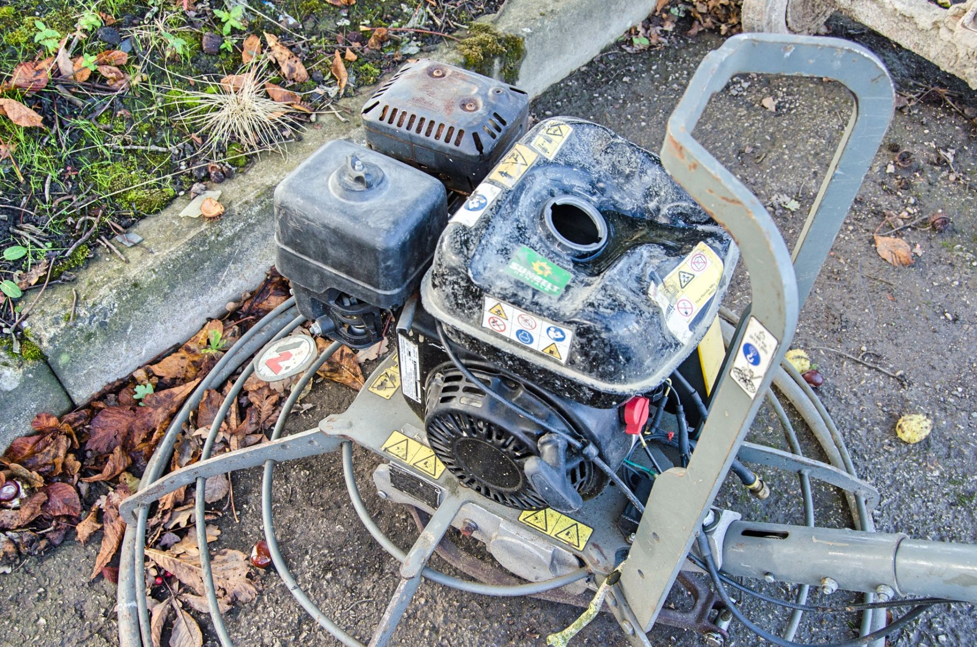 Wacker Neuson CT36 petrol driven power float A803072 - Image 3 of 3