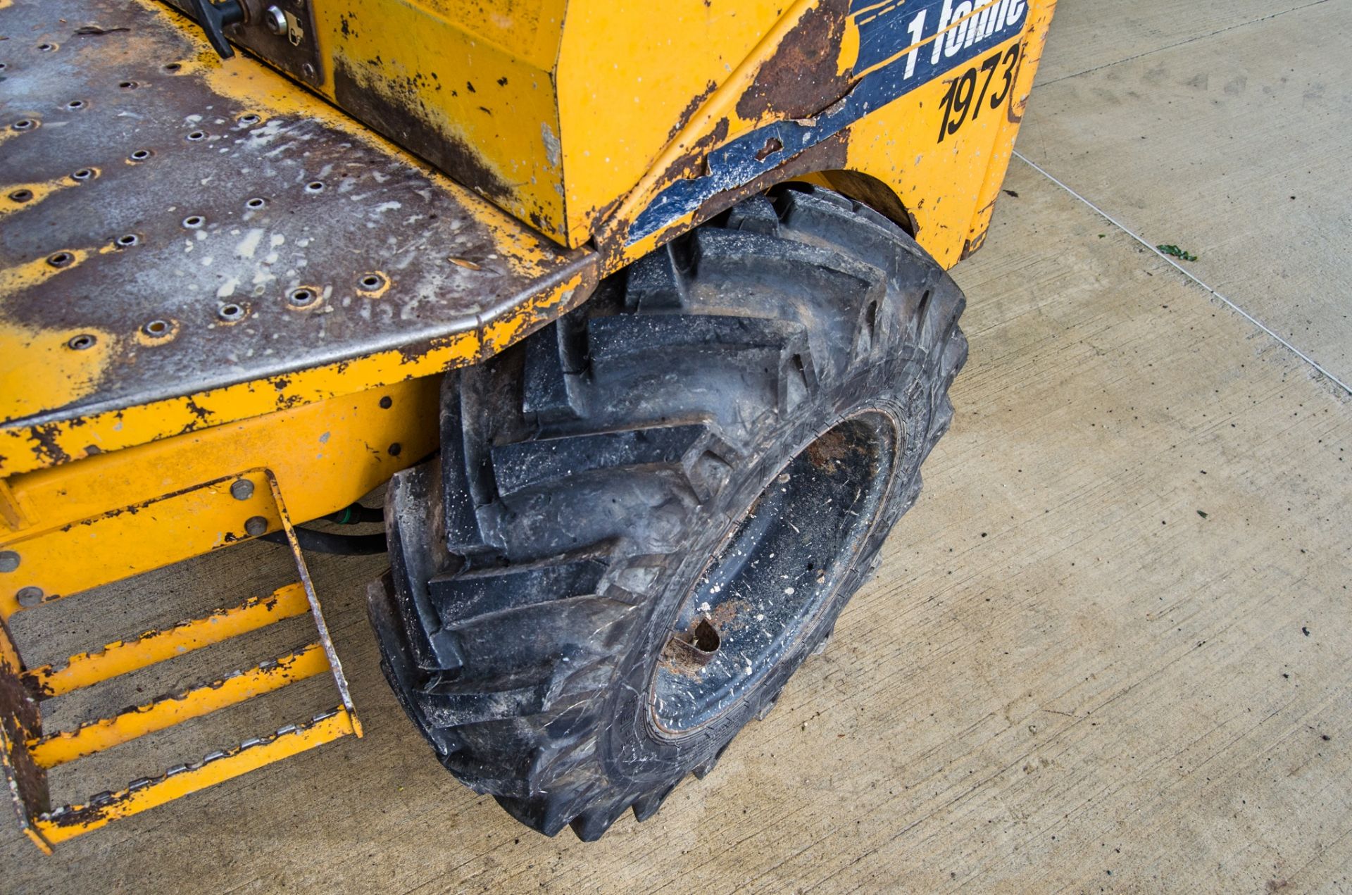 Thwaites 1 tonne hi-tip dumper Year: 2011 S/N: 389525 Recorded Hours: 2692 1973 - Image 13 of 22