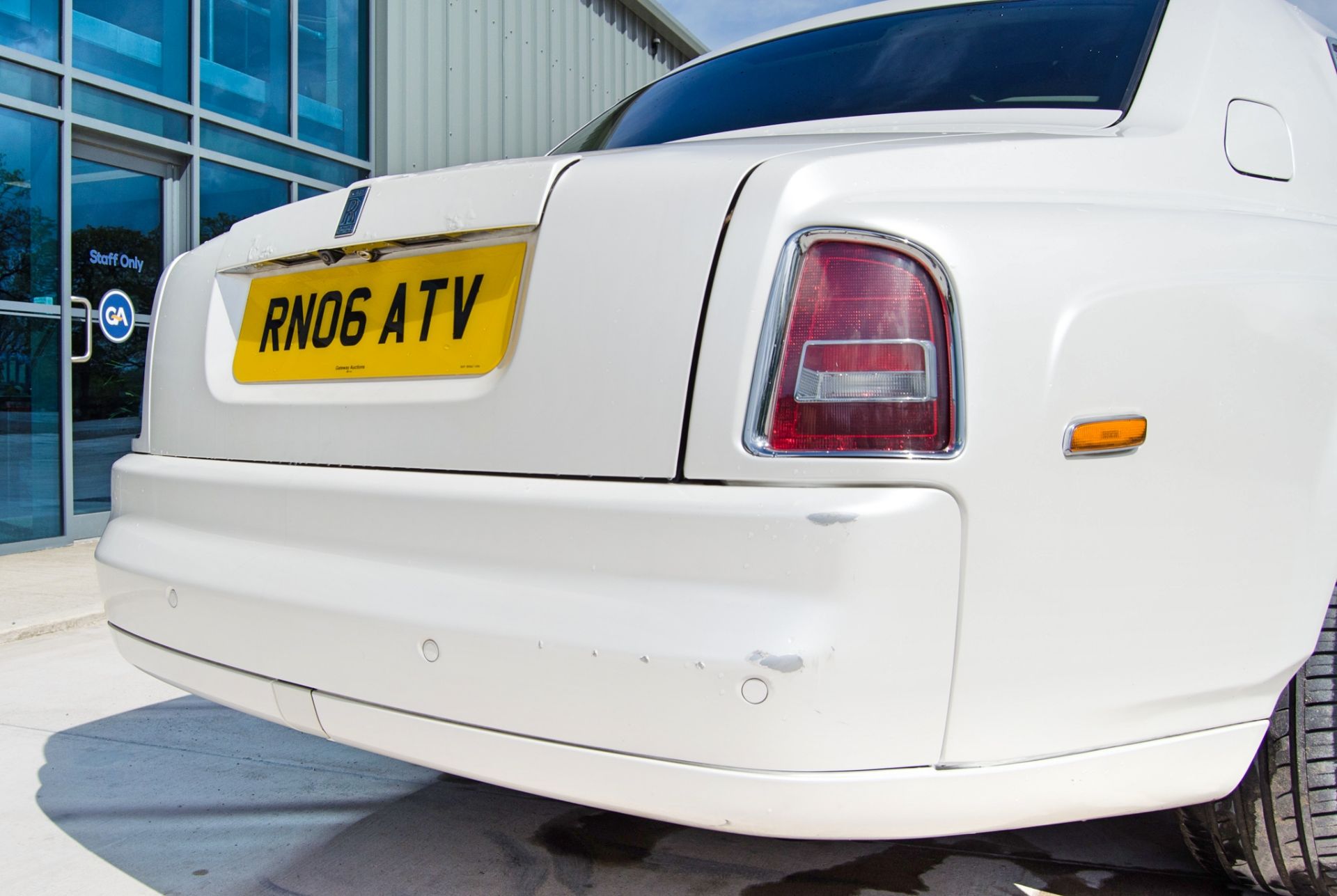 Rolls Royce Phantom 6749cc V12 Auto 4 door saloon car Registration Number: RN06 ATV Date of - Image 20 of 52