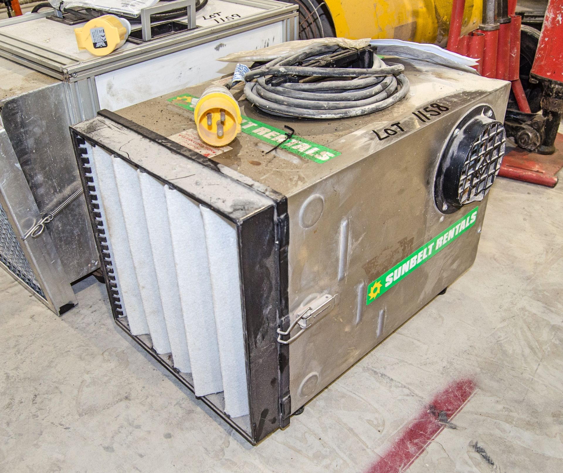 110v fume extractor A708828