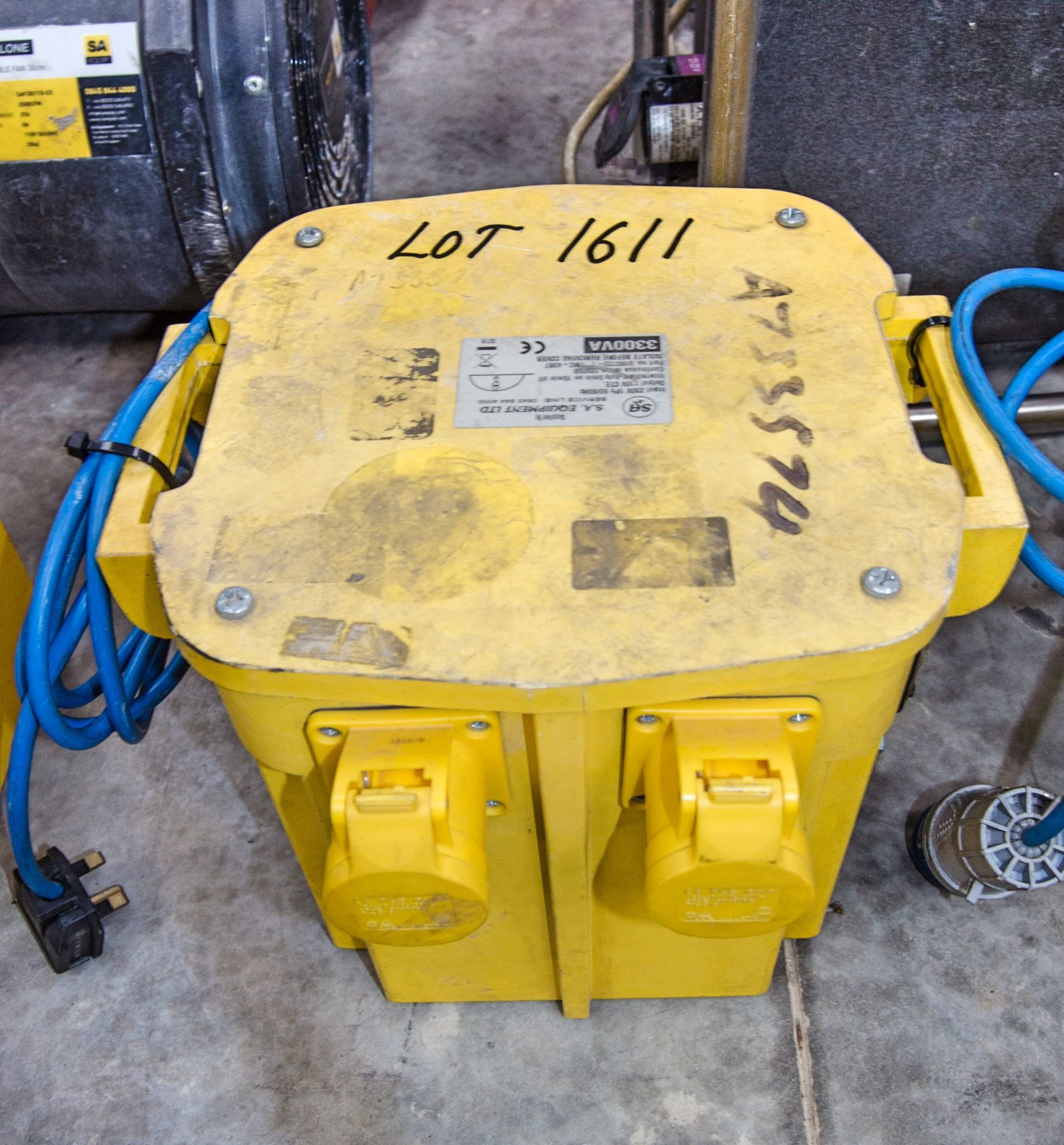 240v to 110v 3 kva transformer A733574