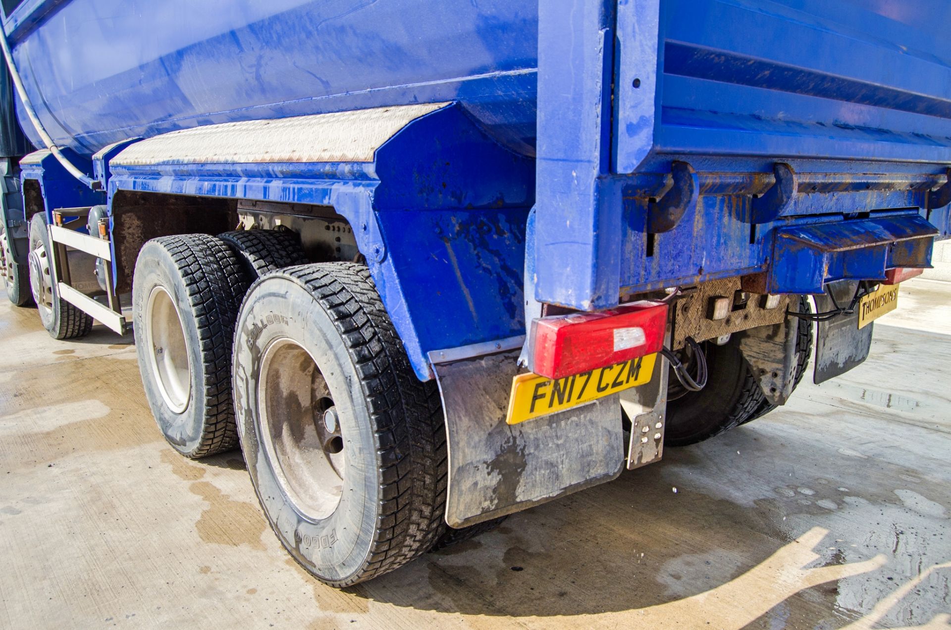 Scania P410 C-Class 8x4 32 tonne tipper lorry Registration Number: FN17 CZM Date of Registration: - Image 9 of 31