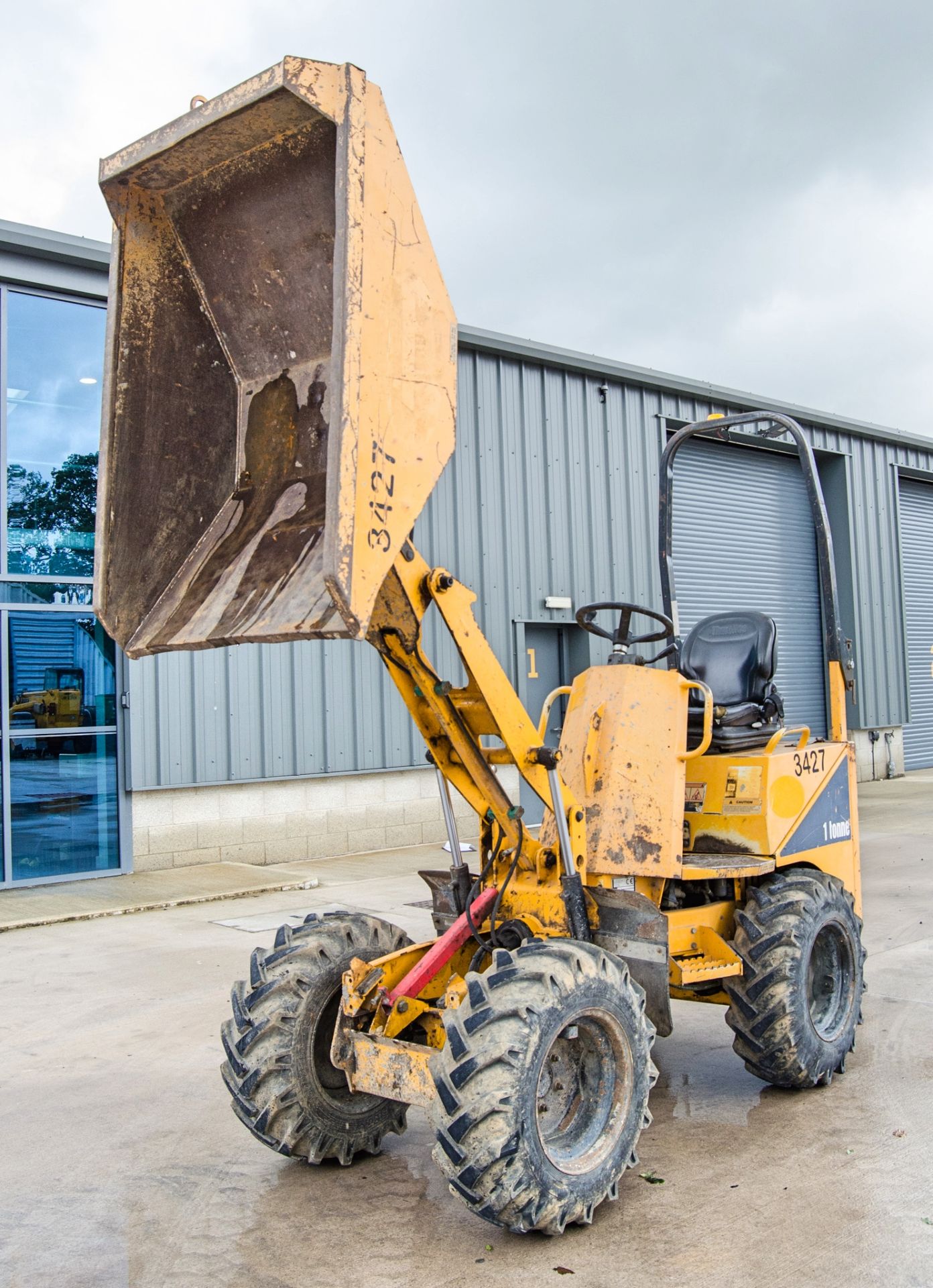 Thwaites 1 tonne hi-tip dumper Year: 2015 S/N: 7D0767 Recorded Hours: 2218 3427 - Image 9 of 22