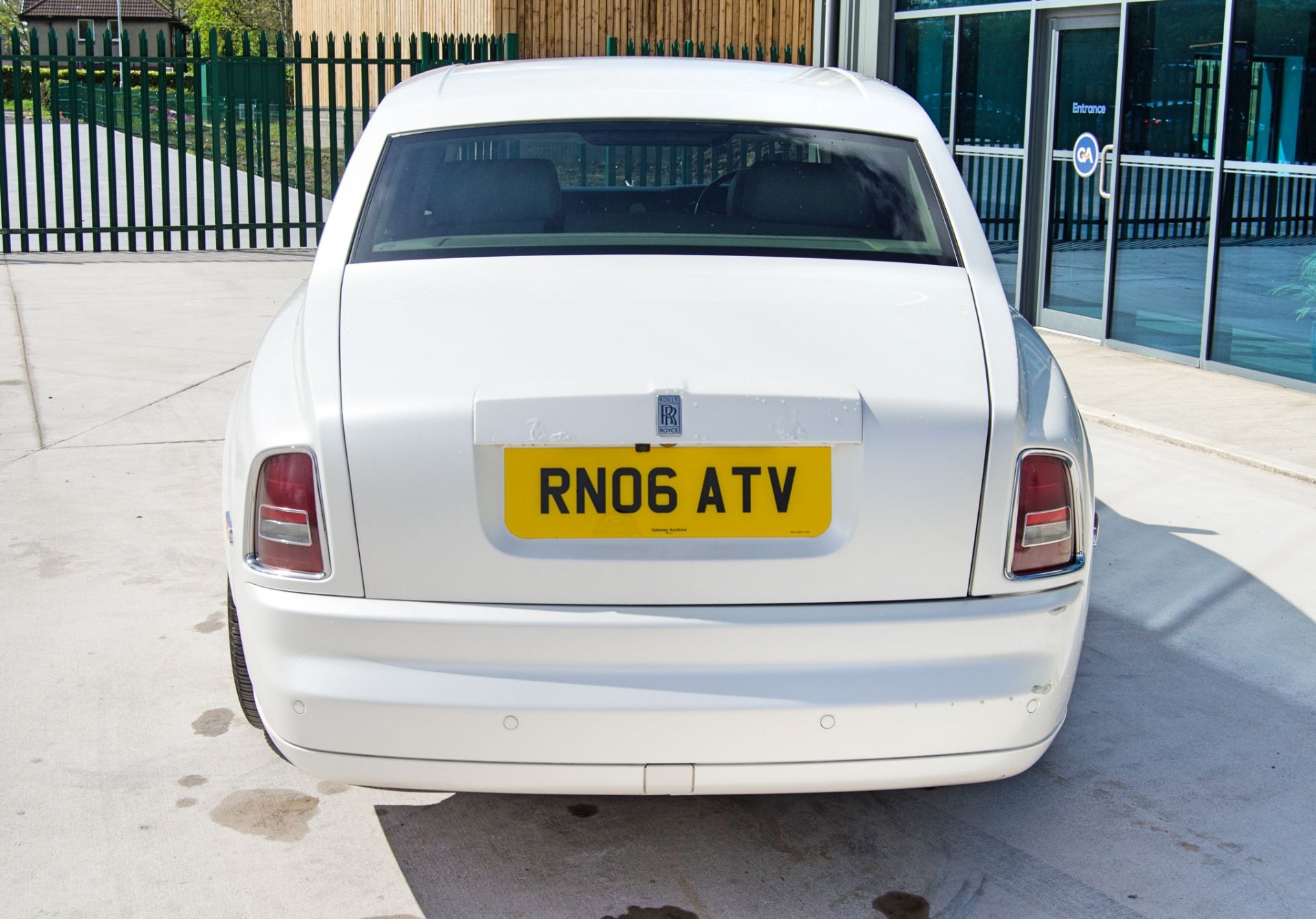 Rolls Royce Phantom 6749cc V12 Auto 4 door saloon car Registration Number: RN06 ATV Date of - Image 12 of 52
