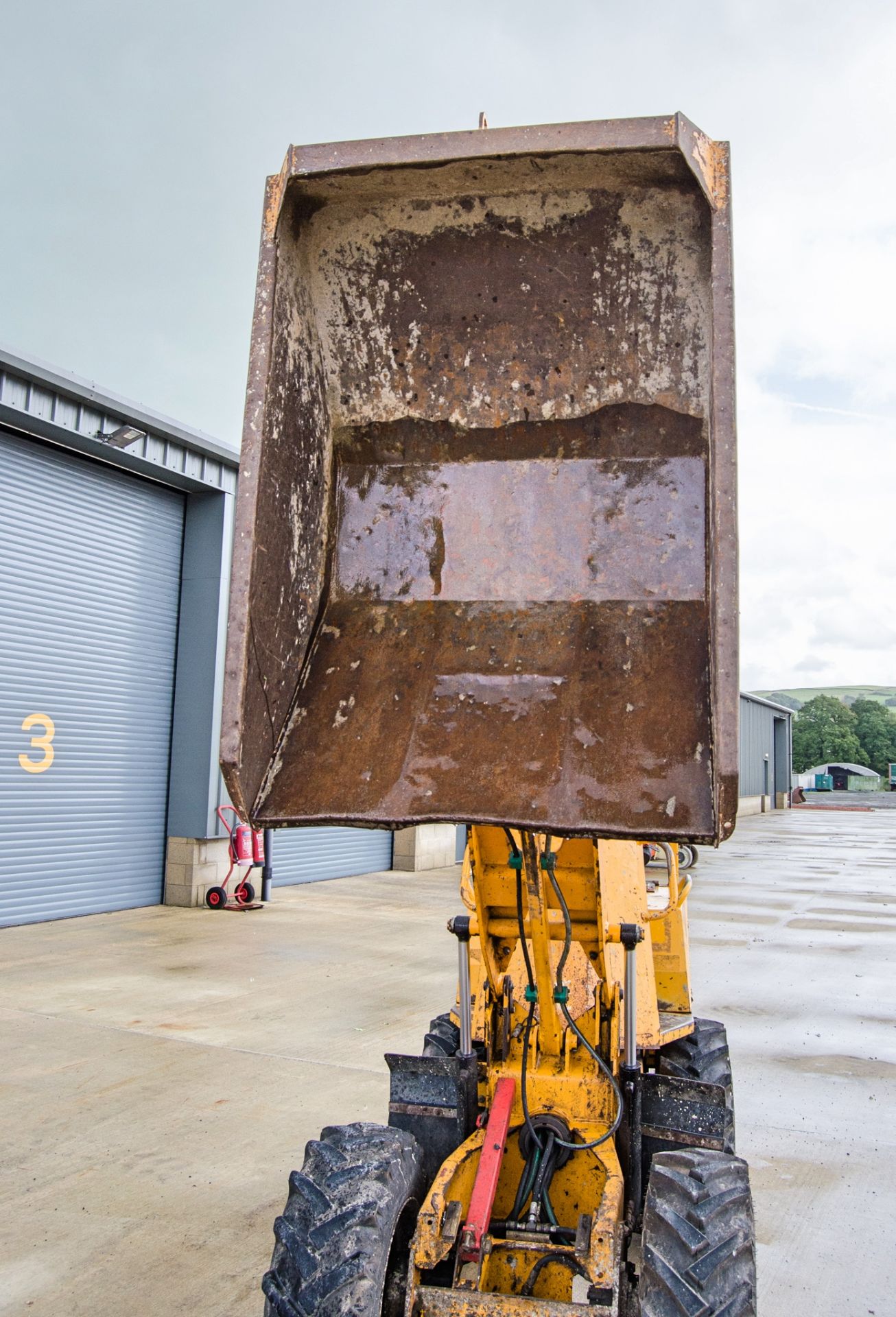 Thwaites 1 tonne hi-tip dumper Year: 2011 S/N: 389525 Recorded Hours: 2692 1973 - Image 10 of 22