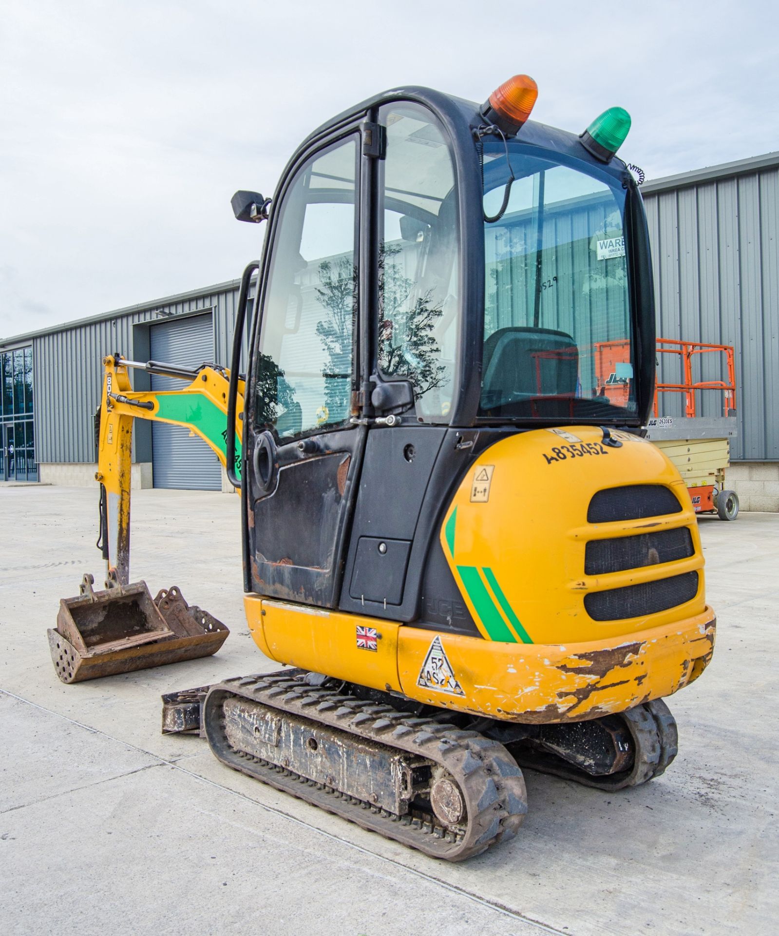 JCB 8018 CTS 1.5 tonne rubber tracked mini excavator Year: 2017 S/N: 2583533 Recorded Hours: 1335 - Image 4 of 26