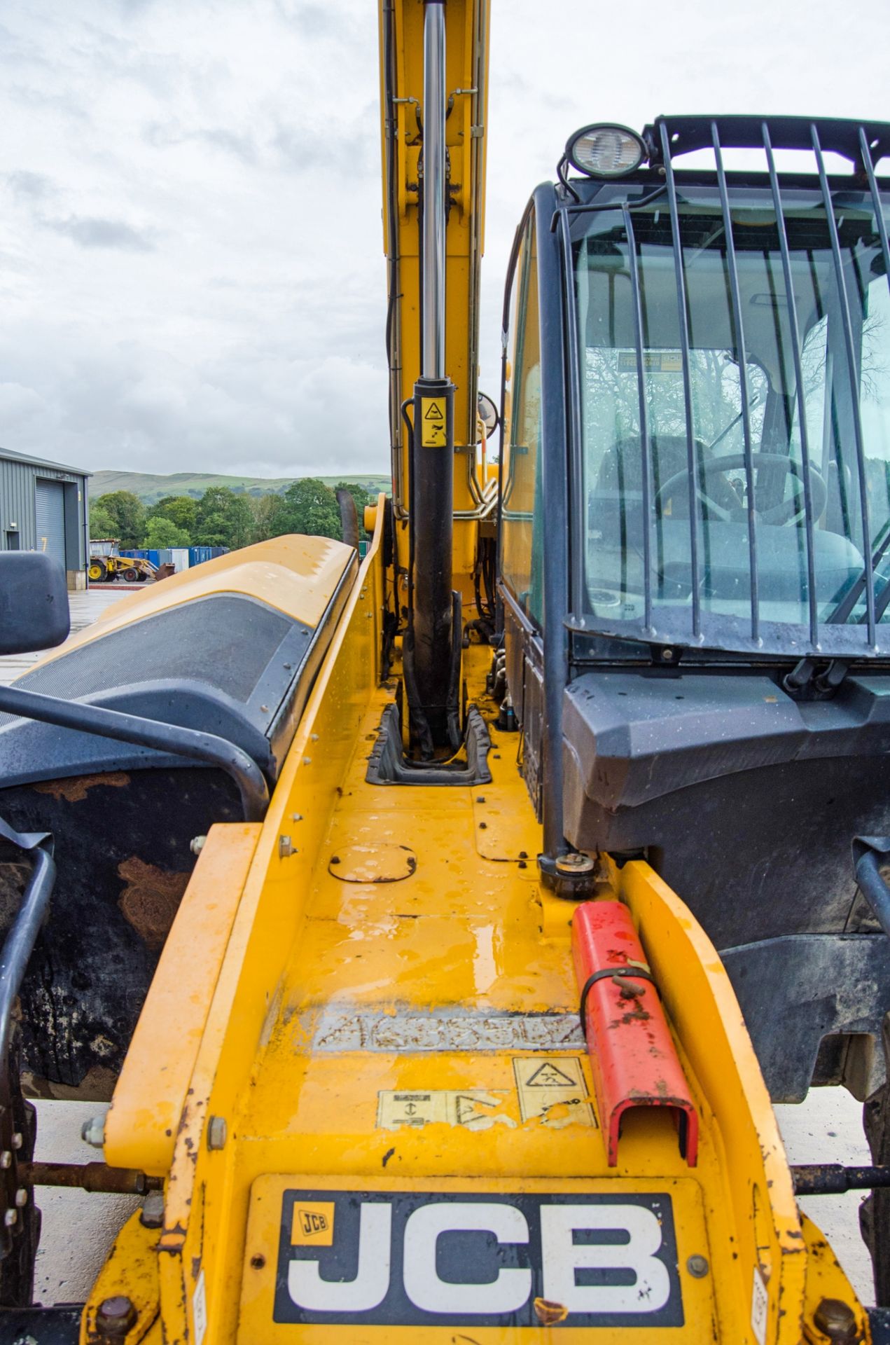 JCB 535-95 9.5 metre telescopic handler Year: 2014 S/N: 2342126 Recorded Hours: 4284 A638502 - Image 12 of 24
