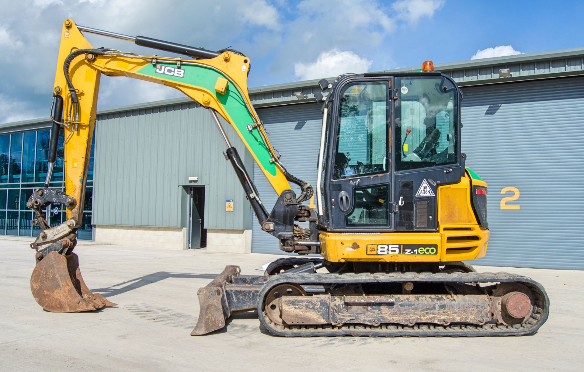 JCB 85 Z-1 Eco 8.5 tonne rubber tracked excavator Year: 2017 S/N: 2901056 Recorded Hours: 4174 - Image 7 of 25