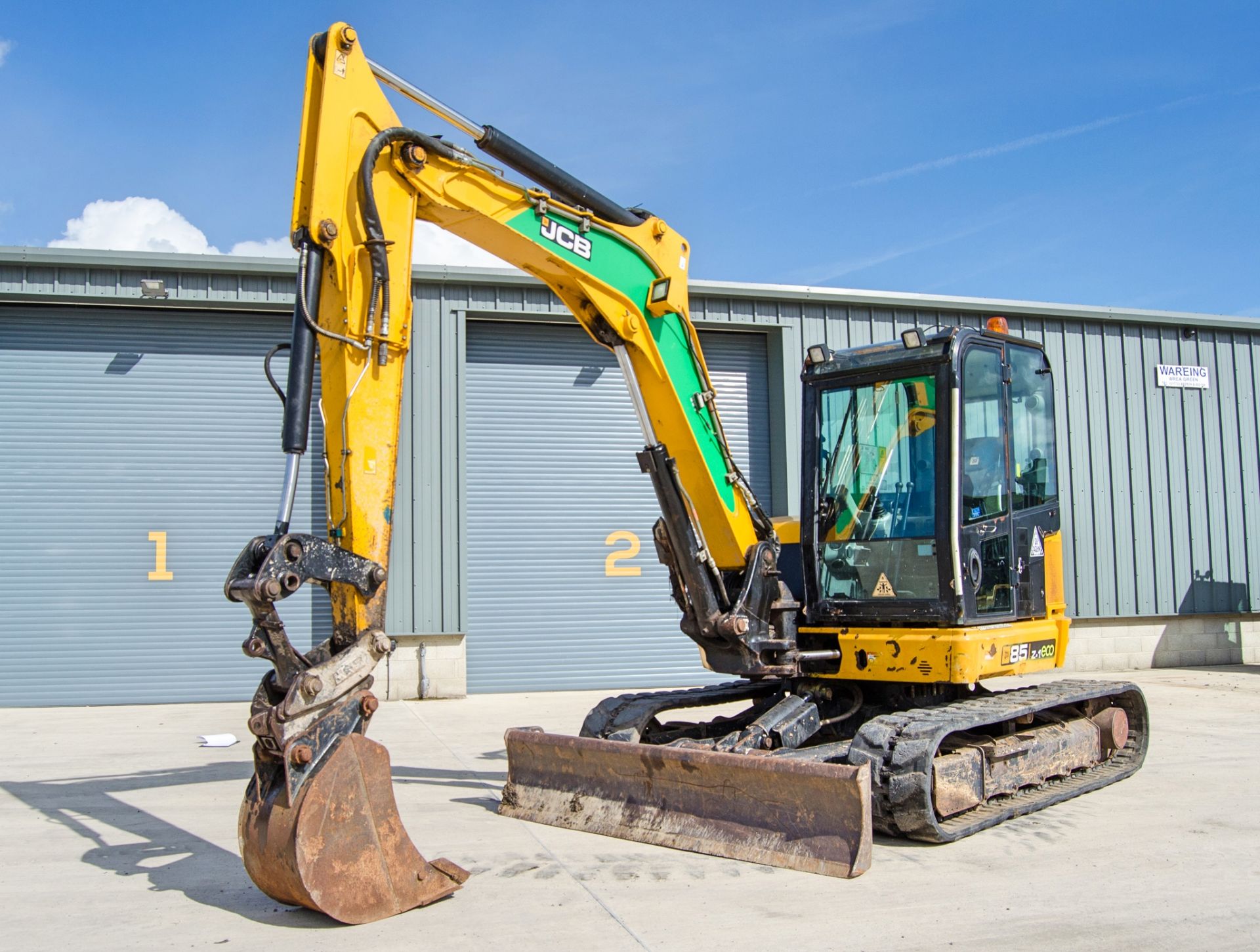 JCB 85 Z-1 Eco 8.5 tonne rubber tracked excavator Year: 2017 S/N: 2901056 Recorded Hours: 4174