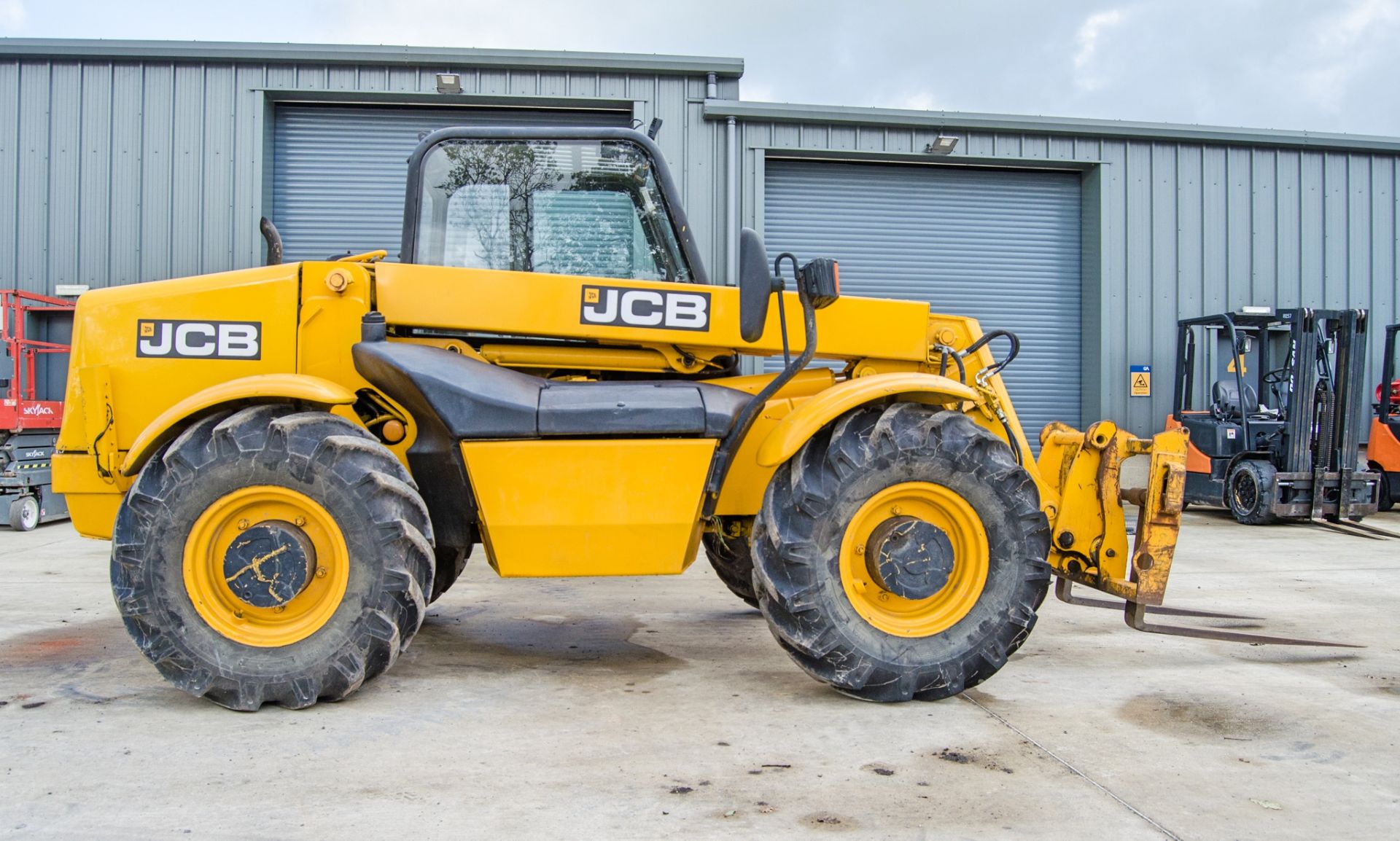 JCB 526-55 5.5 metre telescopic handler Year: 1996 S/N: 279064 Recorded Hours: 9267 - Image 7 of 22