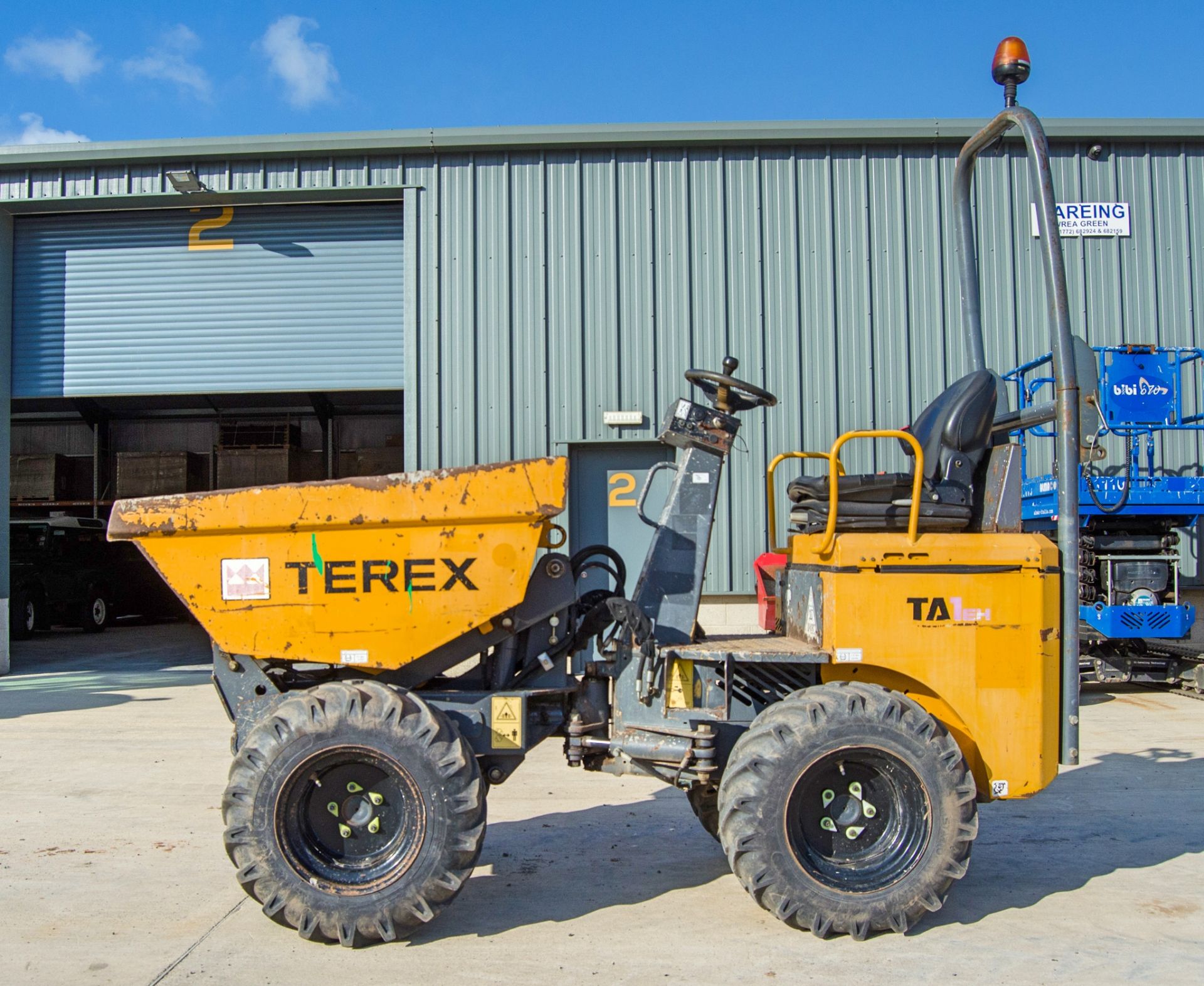 Terex TA1EH 1 tonne hi-tip dumper Year: 2014 S/N: EE9NY2095 Recorded Hours: 1424 A644704 - Image 7 of 22