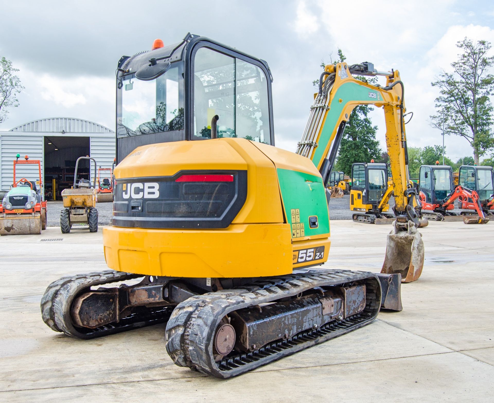 JCB 55 Z-1 5.5 tonne rubber tracked excavator Year: 2017 S/N: 1924905 Recorded Hours: 2645 blade, - Image 3 of 26