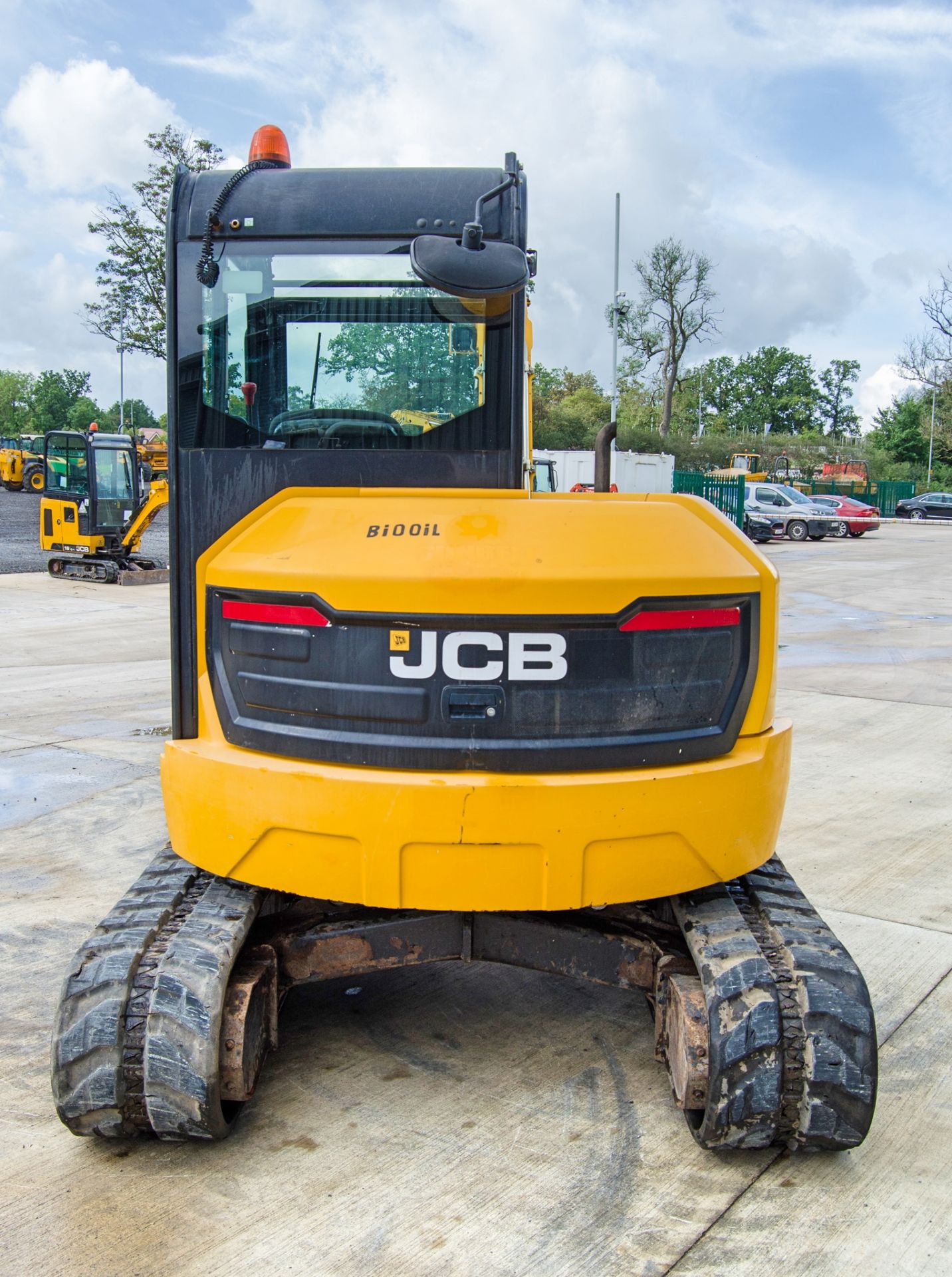 JCB 55 Z-1 5.5 tonne rubber tracked excavator Year: 2017 S/N: 1924905 Recorded Hours: 2645 blade, - Image 6 of 26