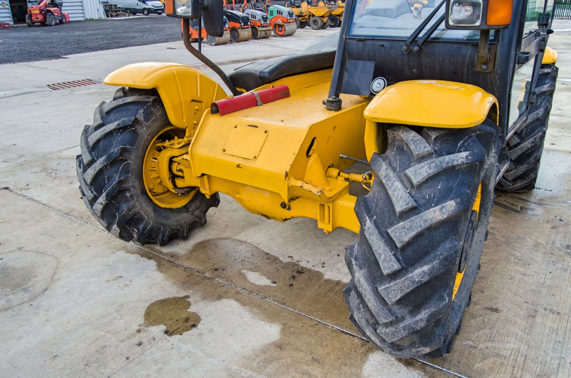 JCB 526-55 5.5 metre telescopic handler Year: 1996 S/N: 279064 Recorded Hours: 9267 - Image 11 of 22