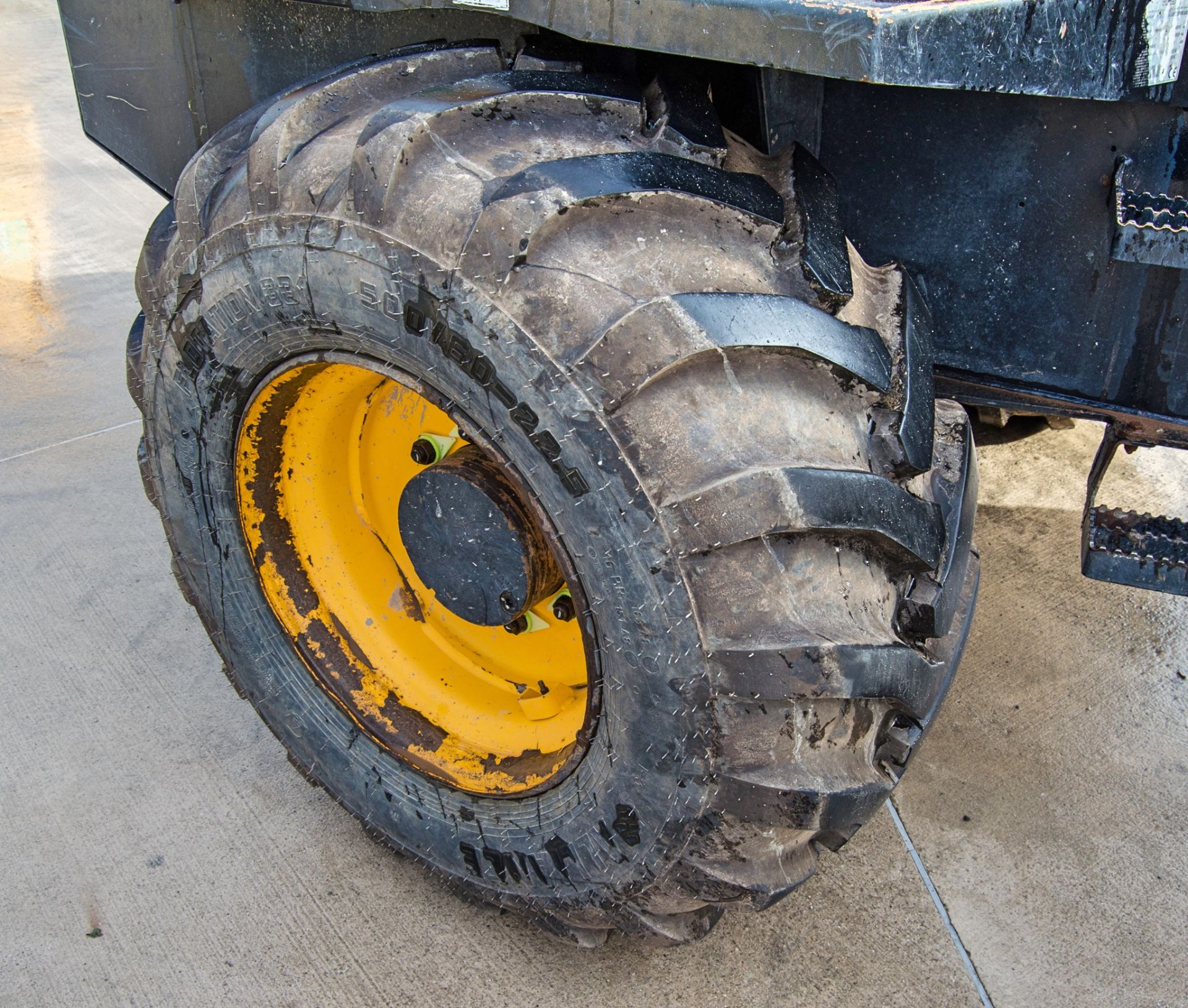 JCB 9 tonne straight skip dumper Year: 2016 S/N: EGGRM0365 Recorded Hours: 2322 A727248 c/w V5 - Image 14 of 21