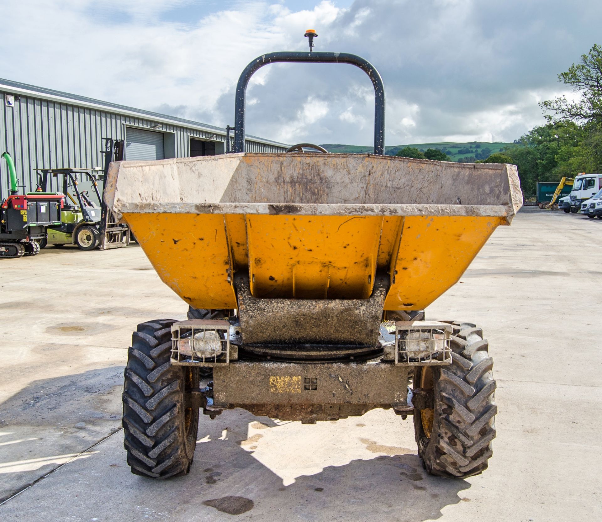 JCB 3 tonne swivel skip dumper Year: 2015 S/N: EFFRF7998 Recorded Hours: 1550 A669106 - Image 5 of 22