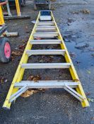 Clow 8 tread glass fibre framed step ladder A742901