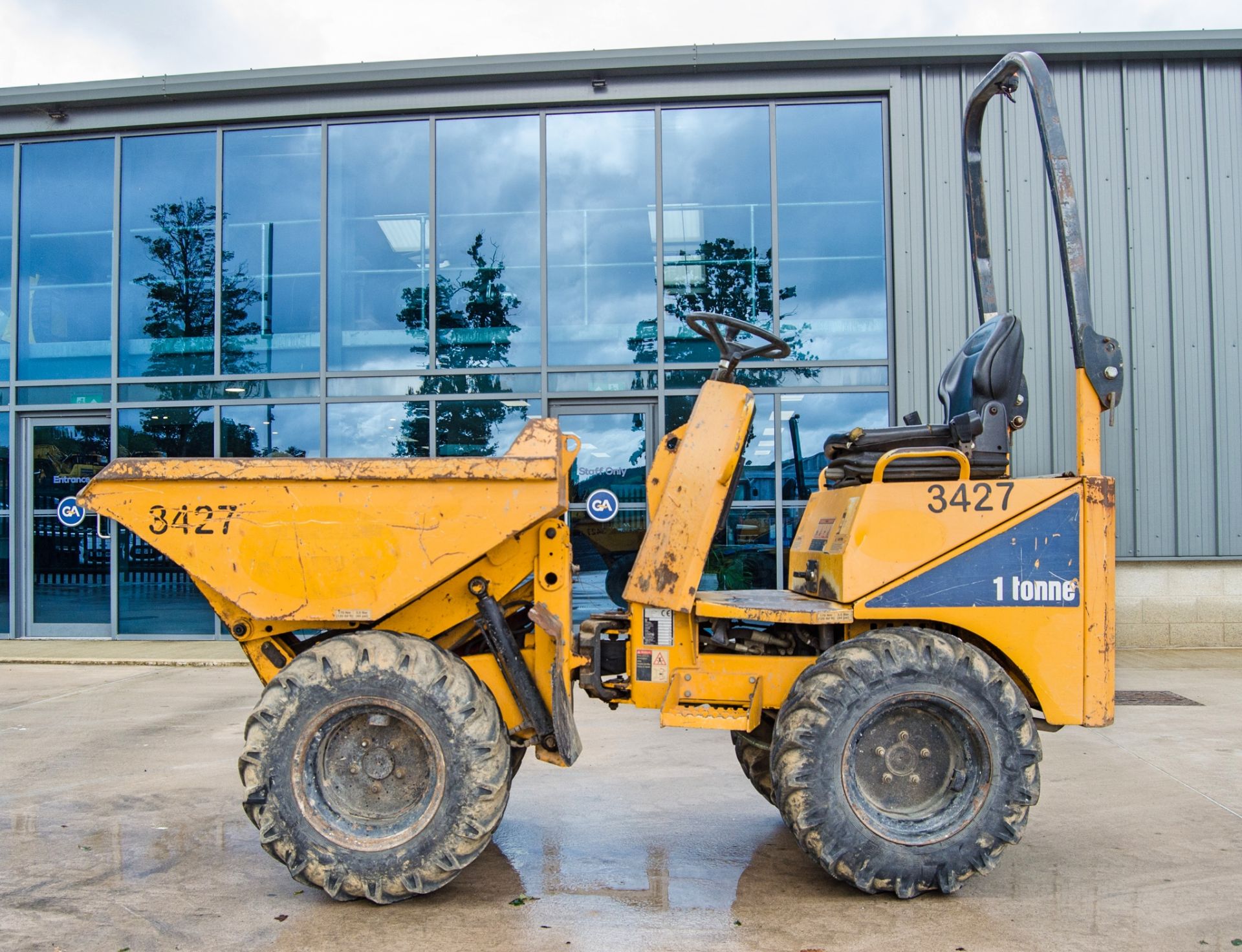 Thwaites 1 tonne hi-tip dumper Year: 2015 S/N: 7D0767 Recorded Hours: 2218 3427 - Image 7 of 22