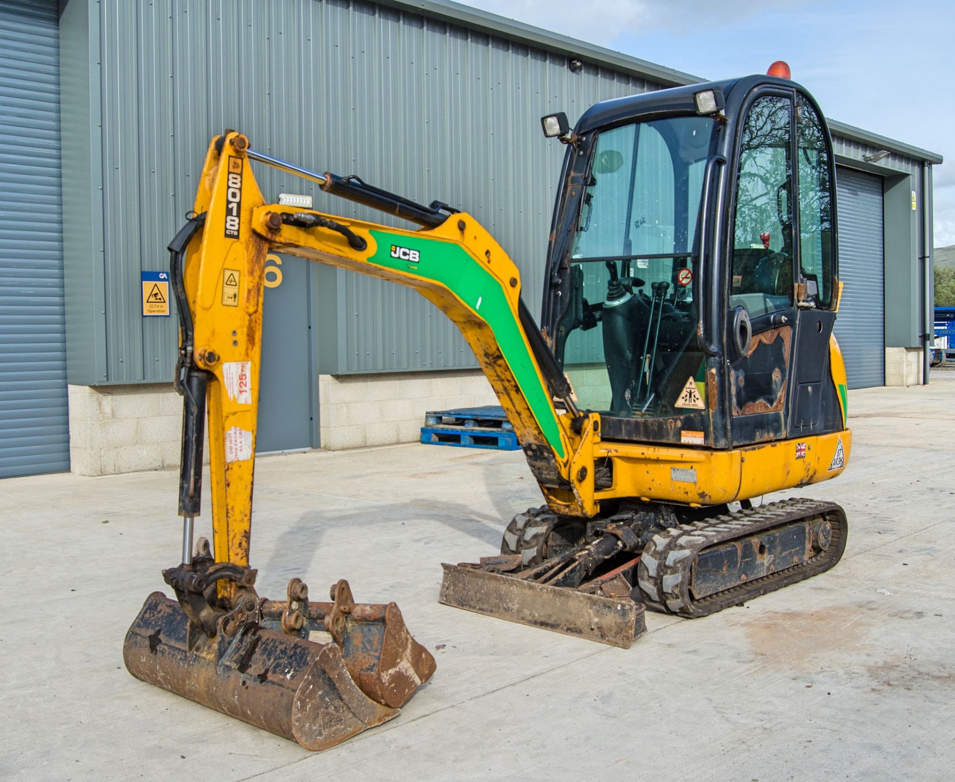 JCB 8018 CTS 1.5 tonne rubber tracked mini excavator Year: 2017 S/N: 2545488 Recorded Hours: 1284