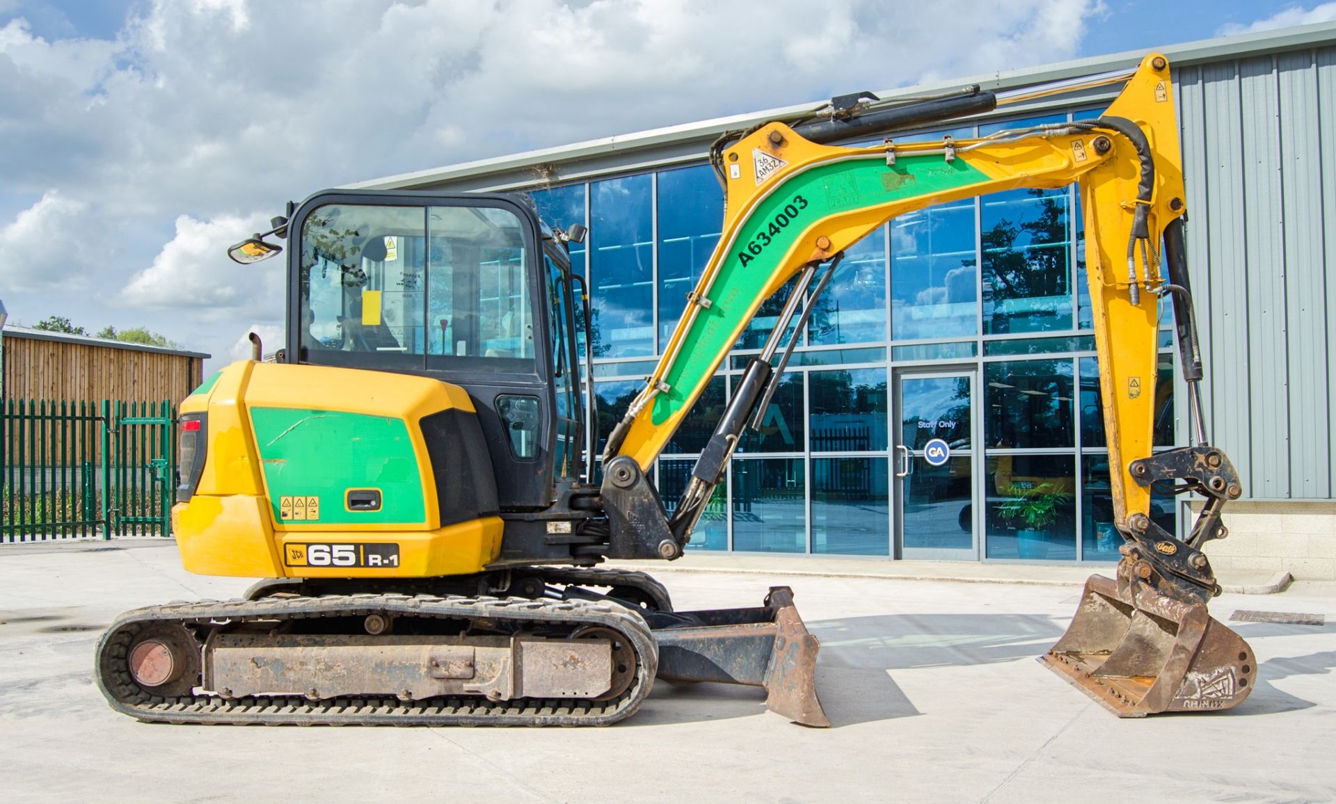 JCB 65 R-1 6.5 tonne rubber tracked excavator Year: 2015 S/N: 1914106 Recorded Hours: 176 (Suspect - Image 8 of 26