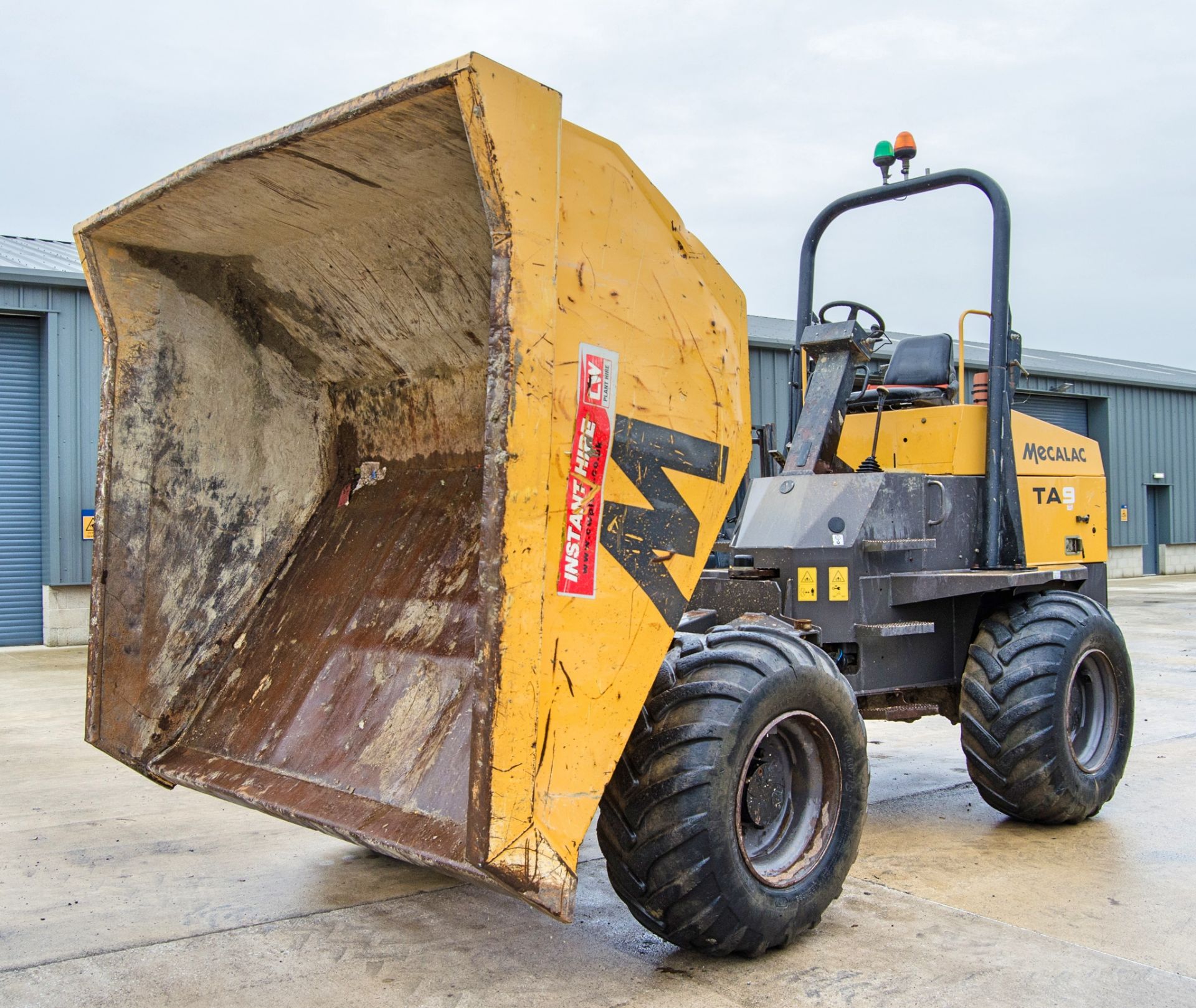 Mecalac TA9 9 tonne straight skip dumper Year: 2018 S/N: EJ2PS4319 Recorded Hours: 2157 82422 - Image 9 of 22