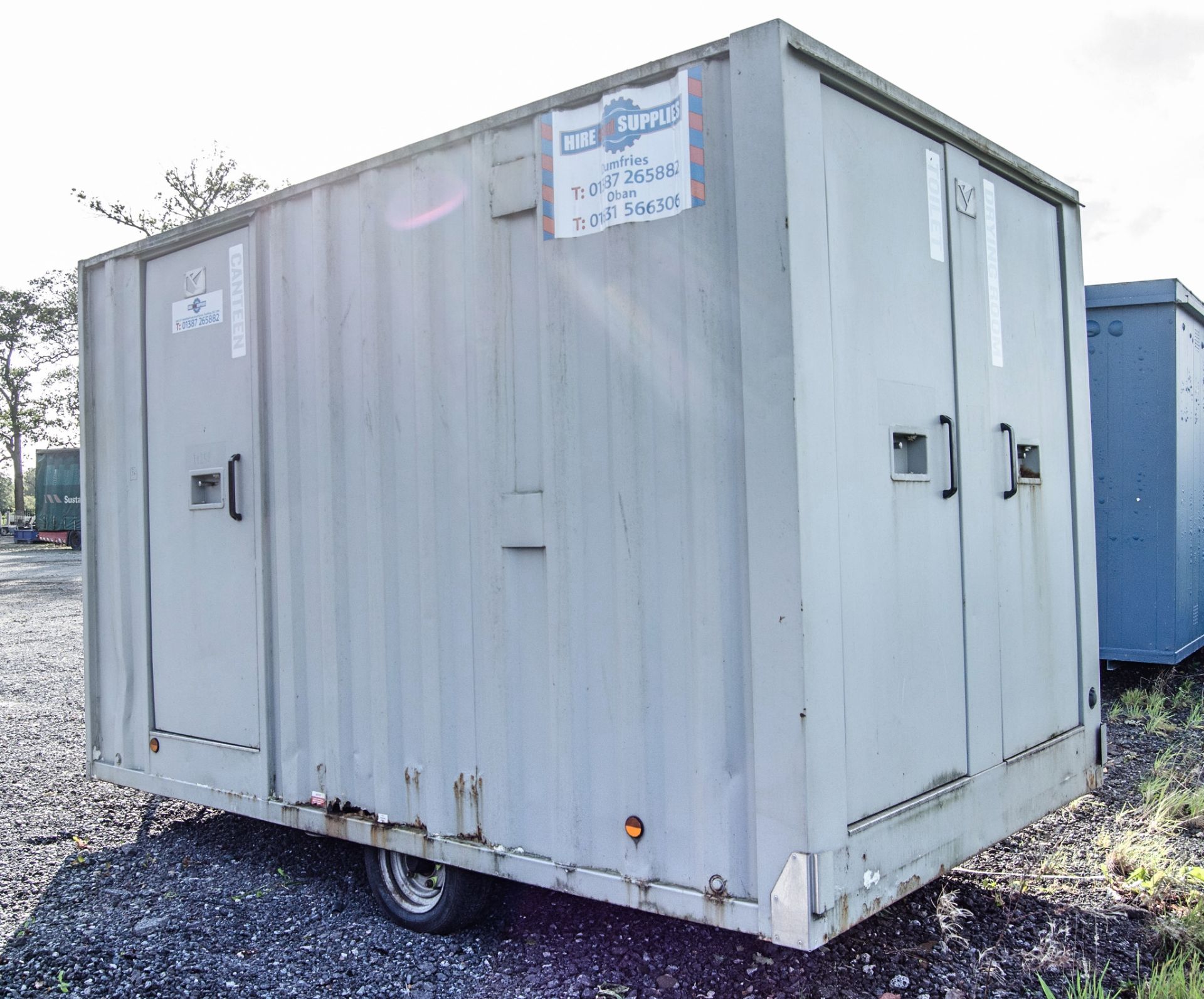 Boss Cabins 12ft x 8ft mobile welfare site unit  Comprising of: Canteen area, toilet & generator - Image 4 of 11