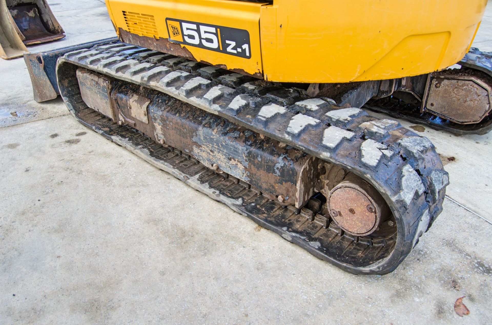 JCB 55 Z-1 5.5 tonne rubber tracked excavator Year: 2017 S/N: 19248 Recorded Hours: 2649 blade, - Image 11 of 26