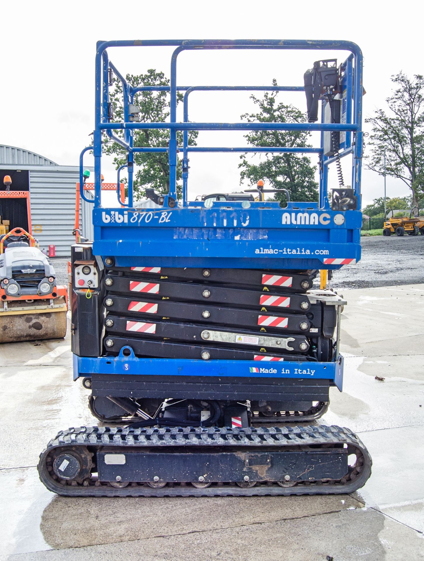 Almac Bibi 870-BL diesel driven rubber tracked scissor lift access platform Year: 2016 S/N: - Image 8 of 17