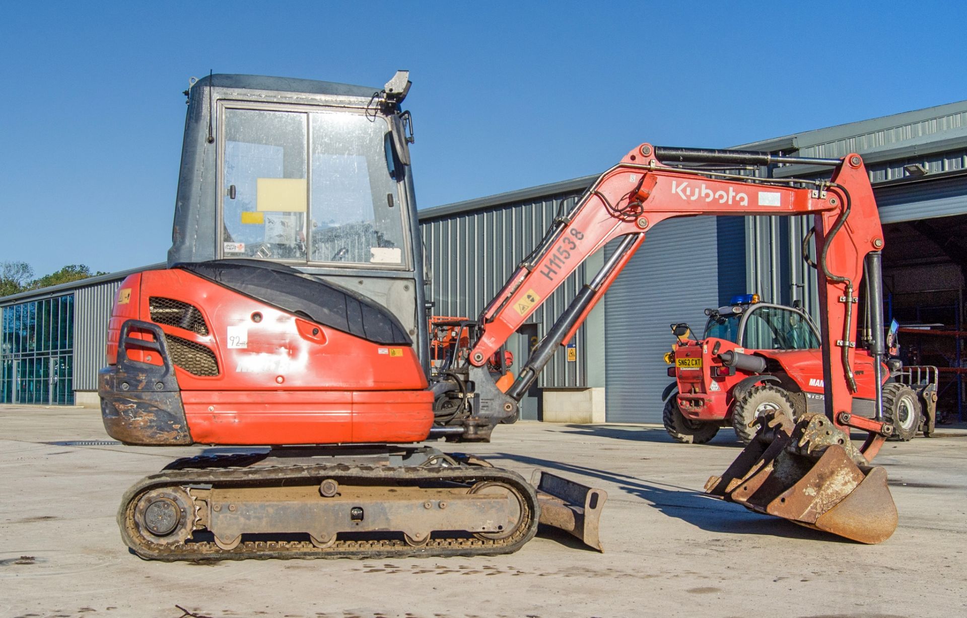 Kubota KX61-3 2.5 tonne rubber tracked mini excavator Year: 2016 S/N: 82513 Recorded Hours: 3331 - Image 8 of 26