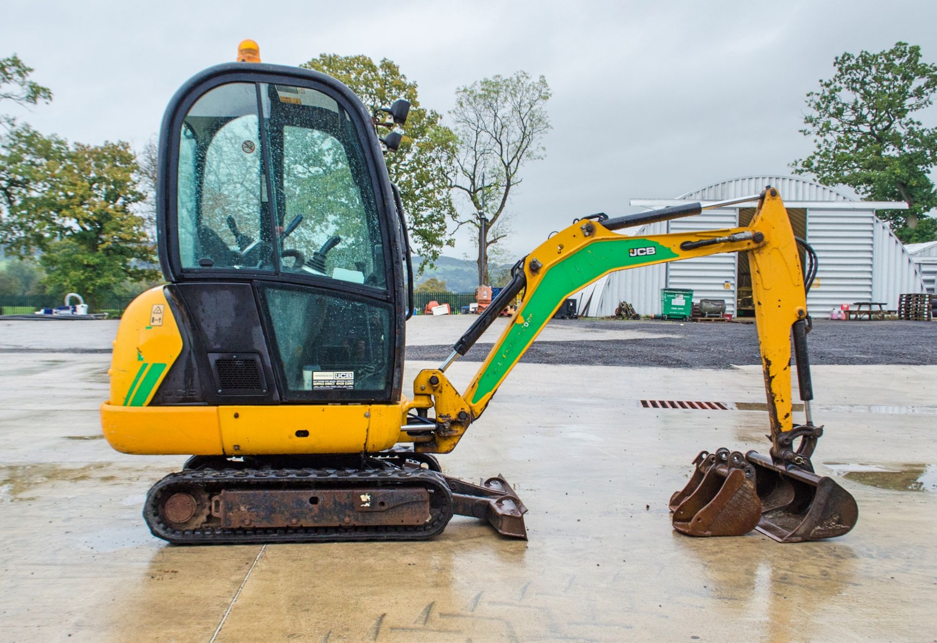 JCB 8018 CTS 1.5 tonne rubber tracked mini excavator Year: 2016 S/N: 2497624 Recorded Hours: 2351 - Image 7 of 26