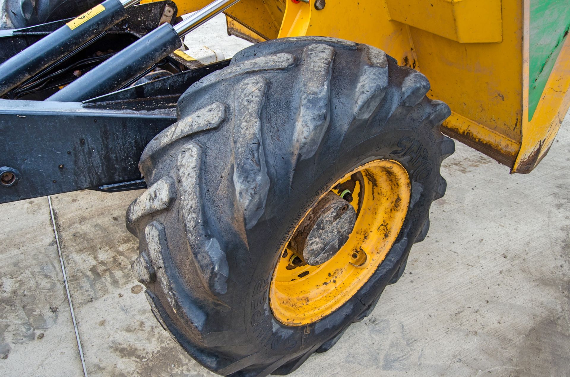 JCB 6TFT 6 tonne straight skip dumper Year: 2015 S/N: EFFRK7583 Recorded Hours: 1967 A666960 - Image 17 of 23